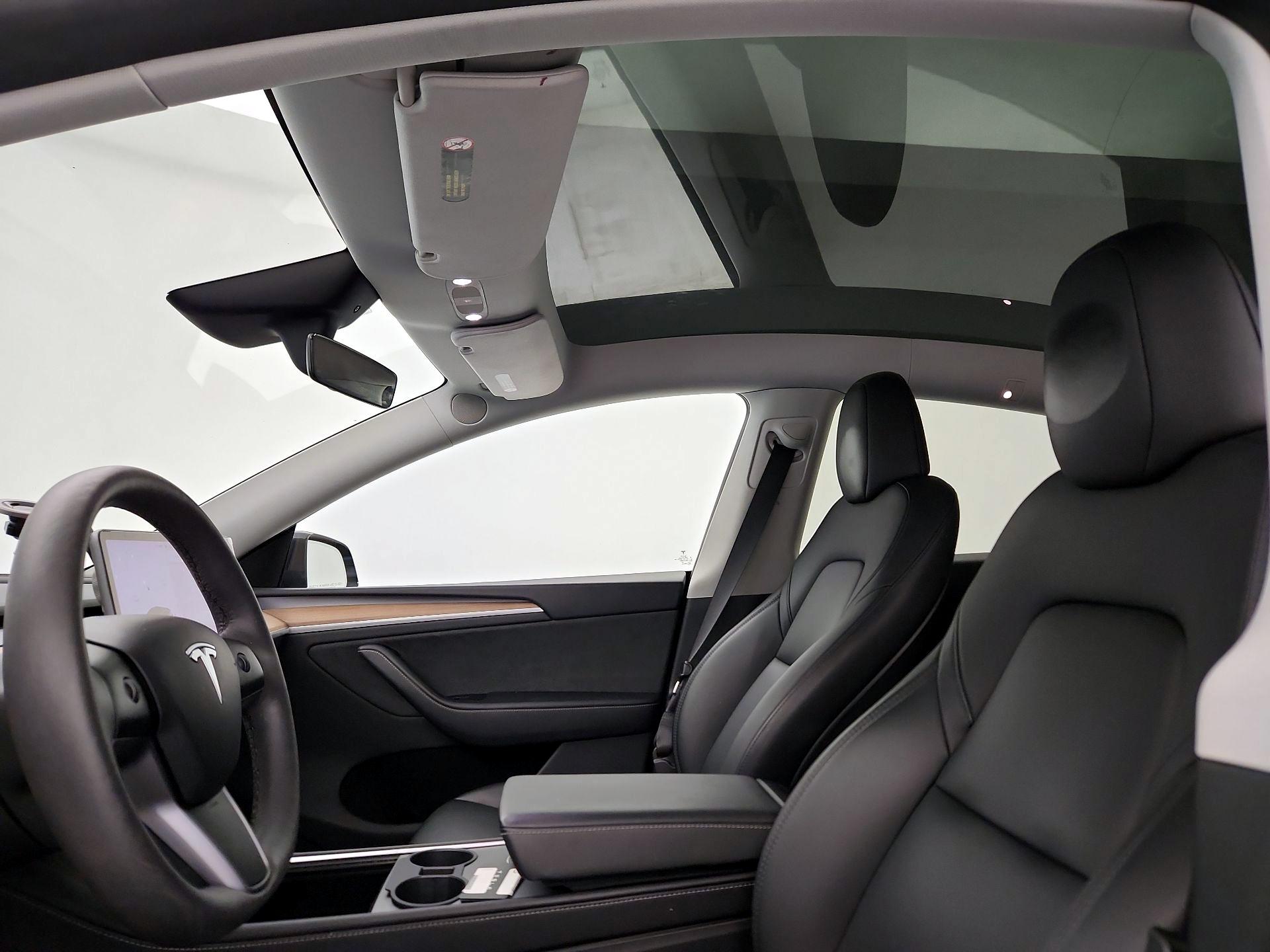 Thumbnail: 2024 Tesla Model Y - 18