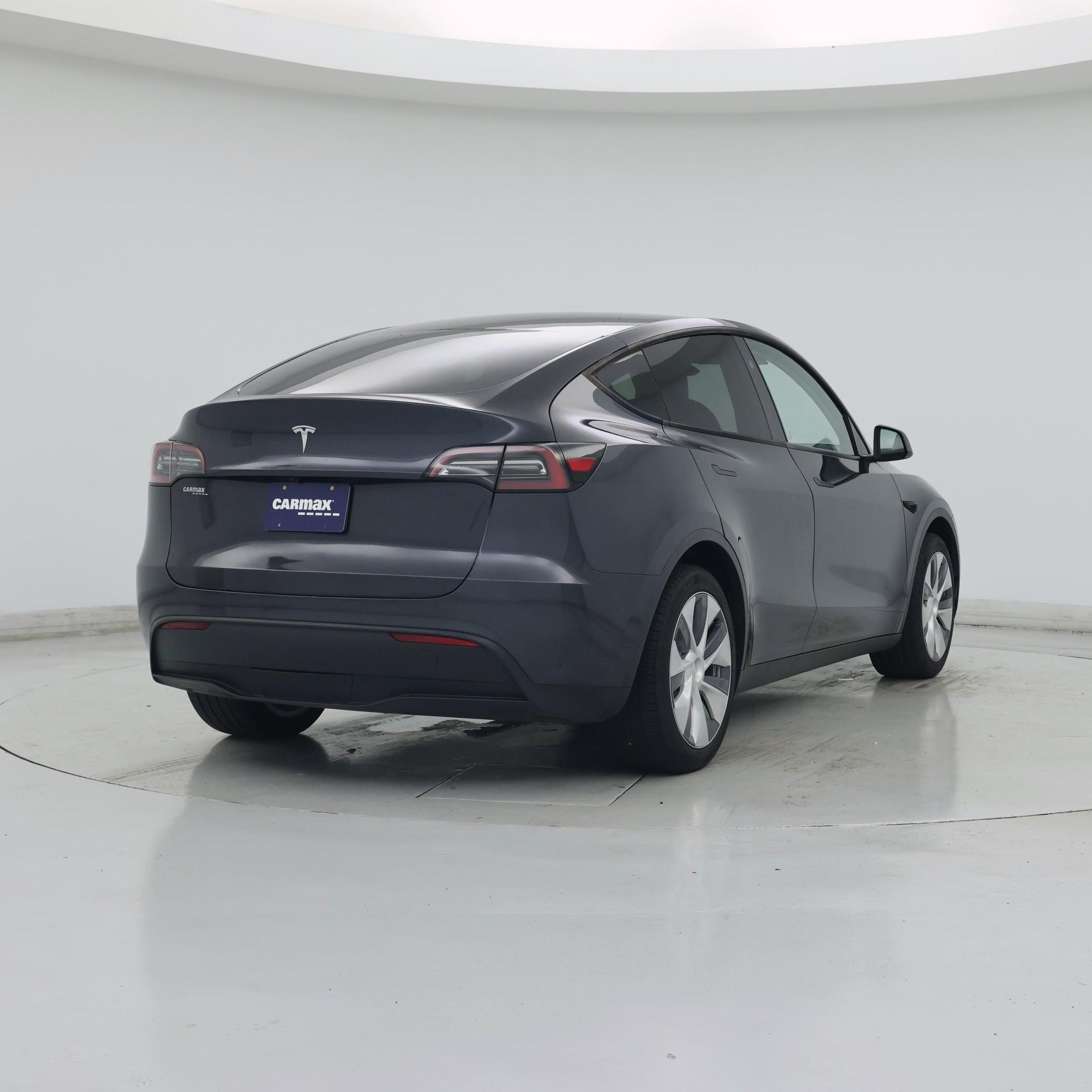 Thumbnail: 2024 Tesla Model Y - 8