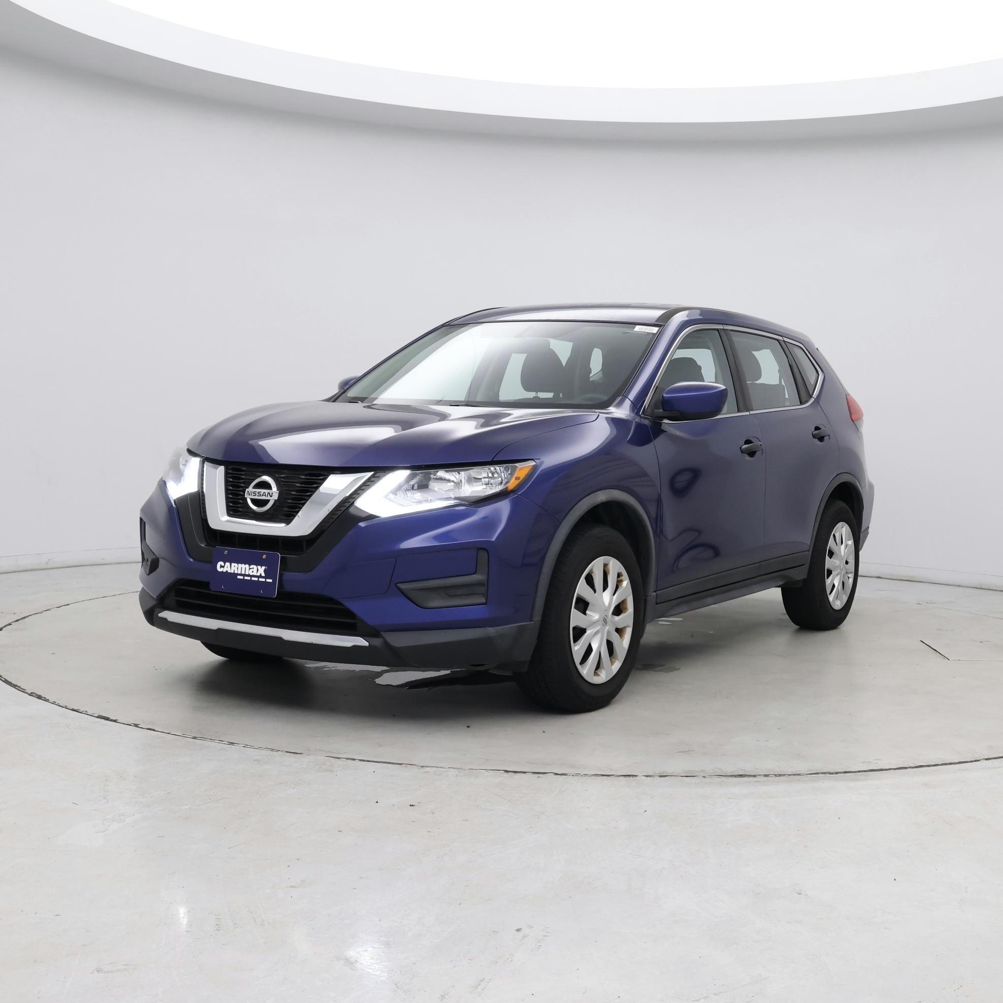 Thumbnail: 2017 Nissan Rogue - 4