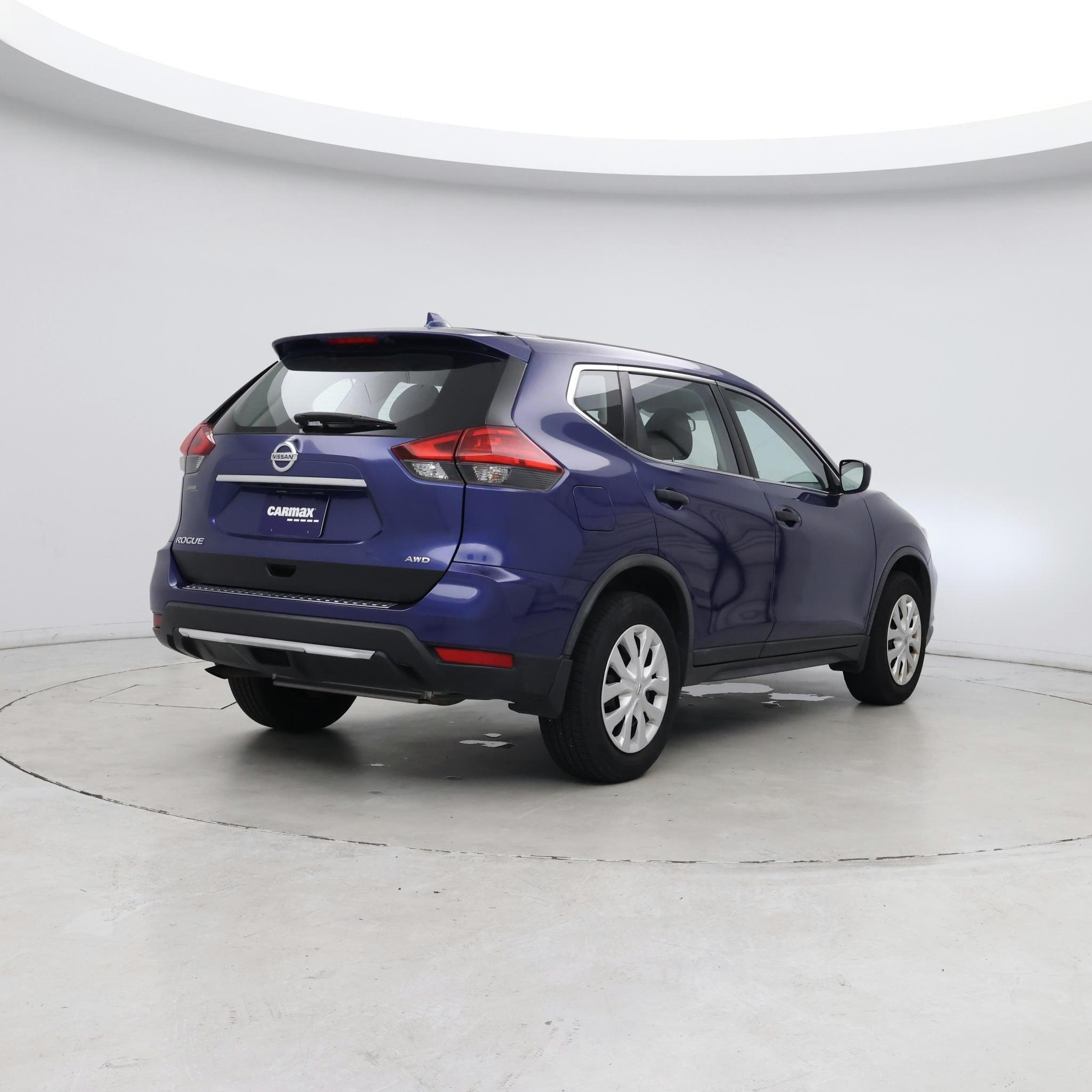 Thumbnail: 2017 Nissan Rogue - 8