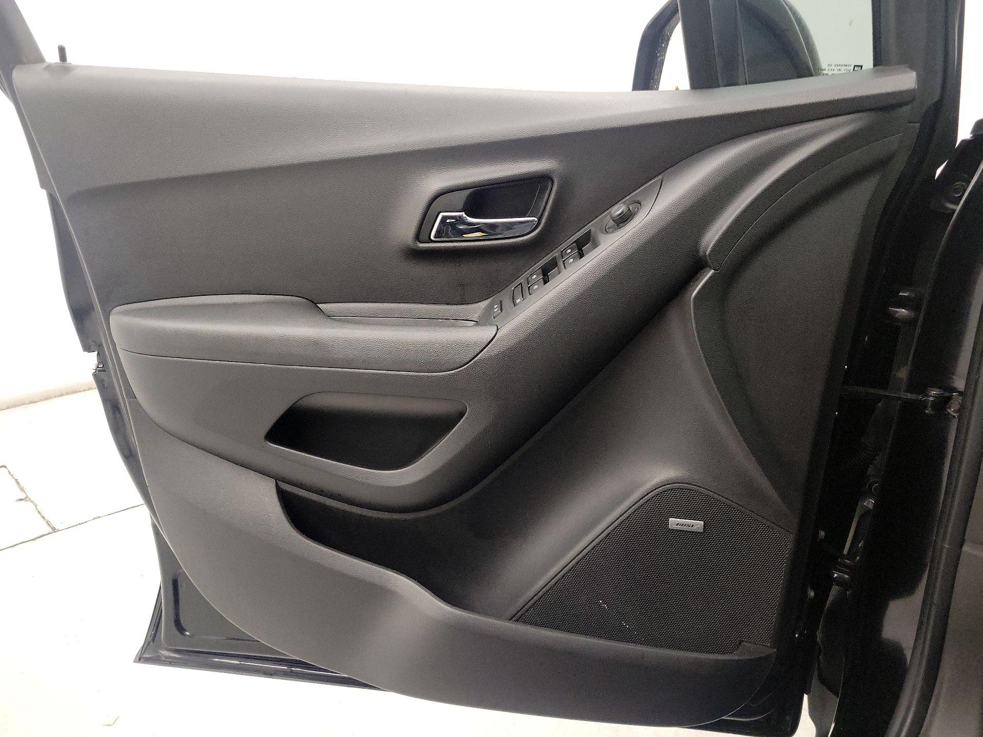 Thumbnail: 2020 Chevrolet Trax - 12