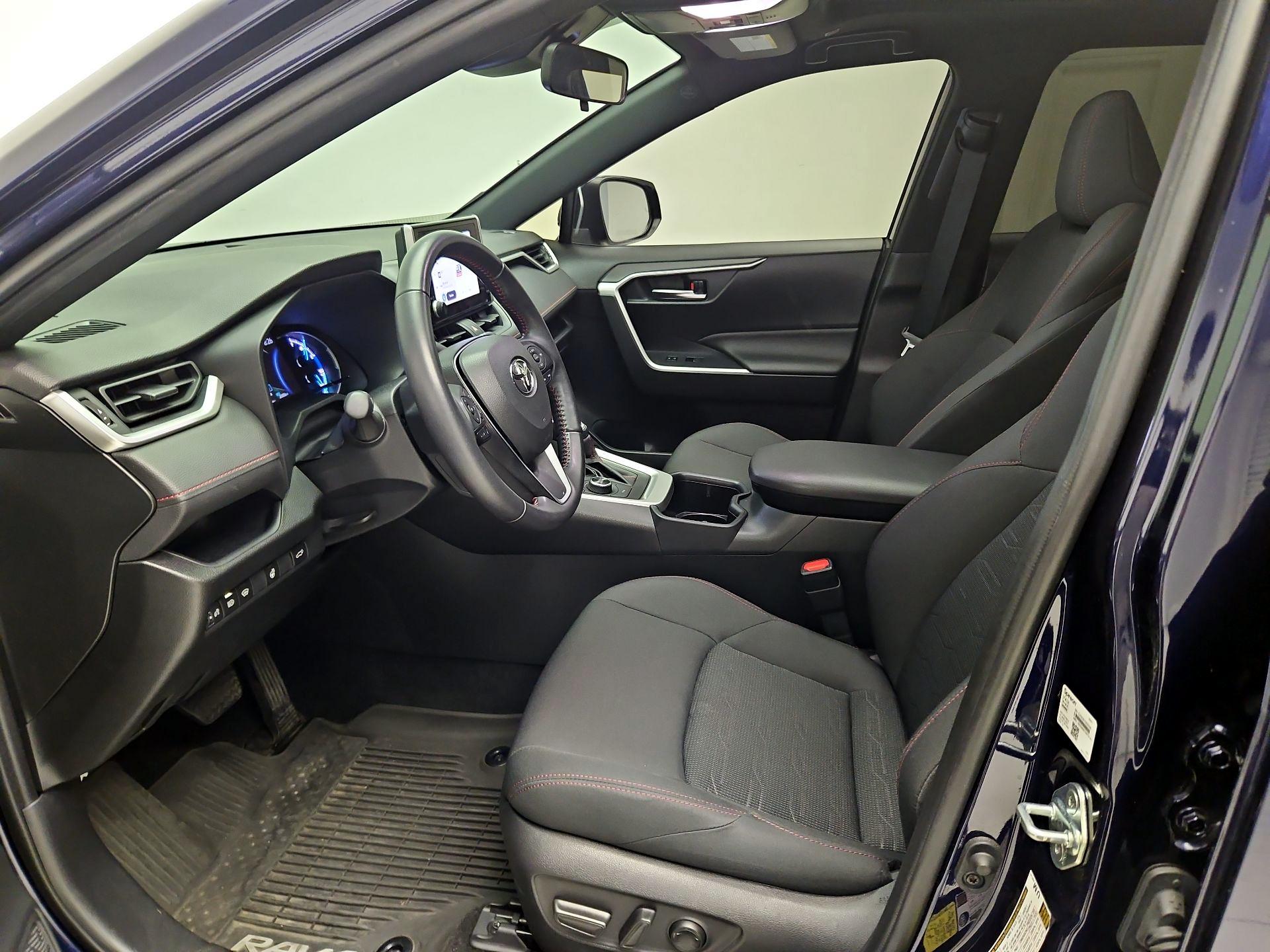 Thumbnail: 2023 Toyota RAV4 - 11