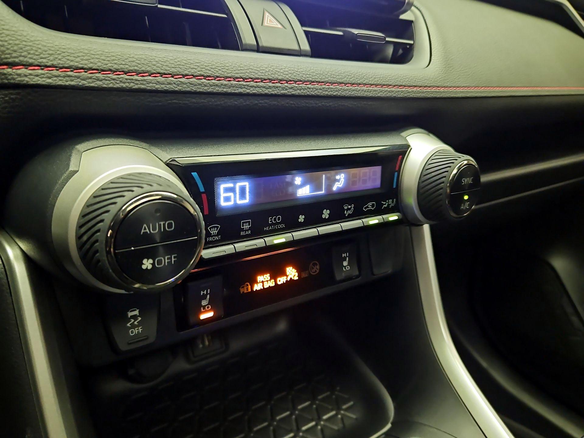 Thumbnail: 2023 Toyota RAV4 - 16