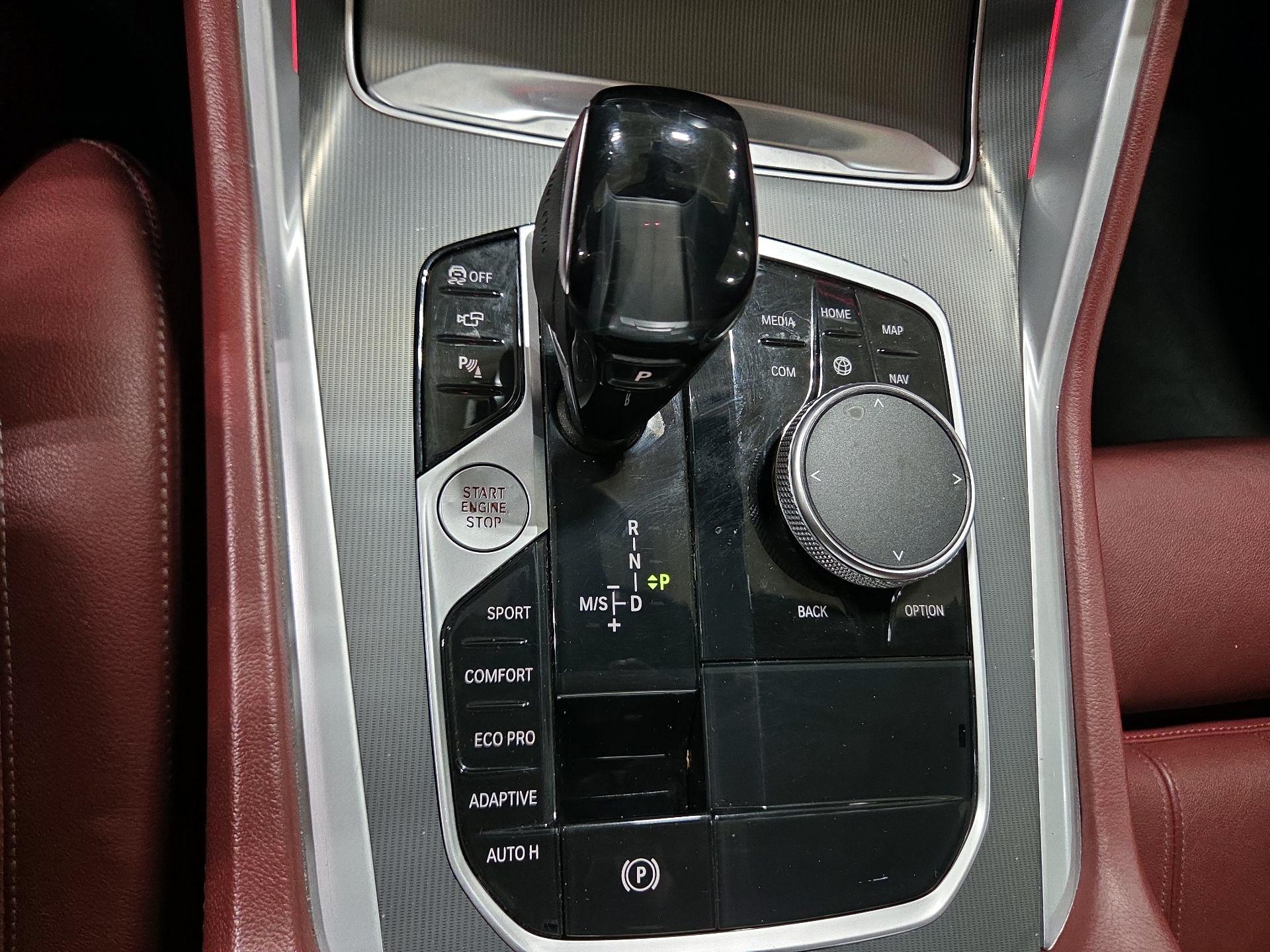 Thumbnail: 2021 BMW X6 - 18