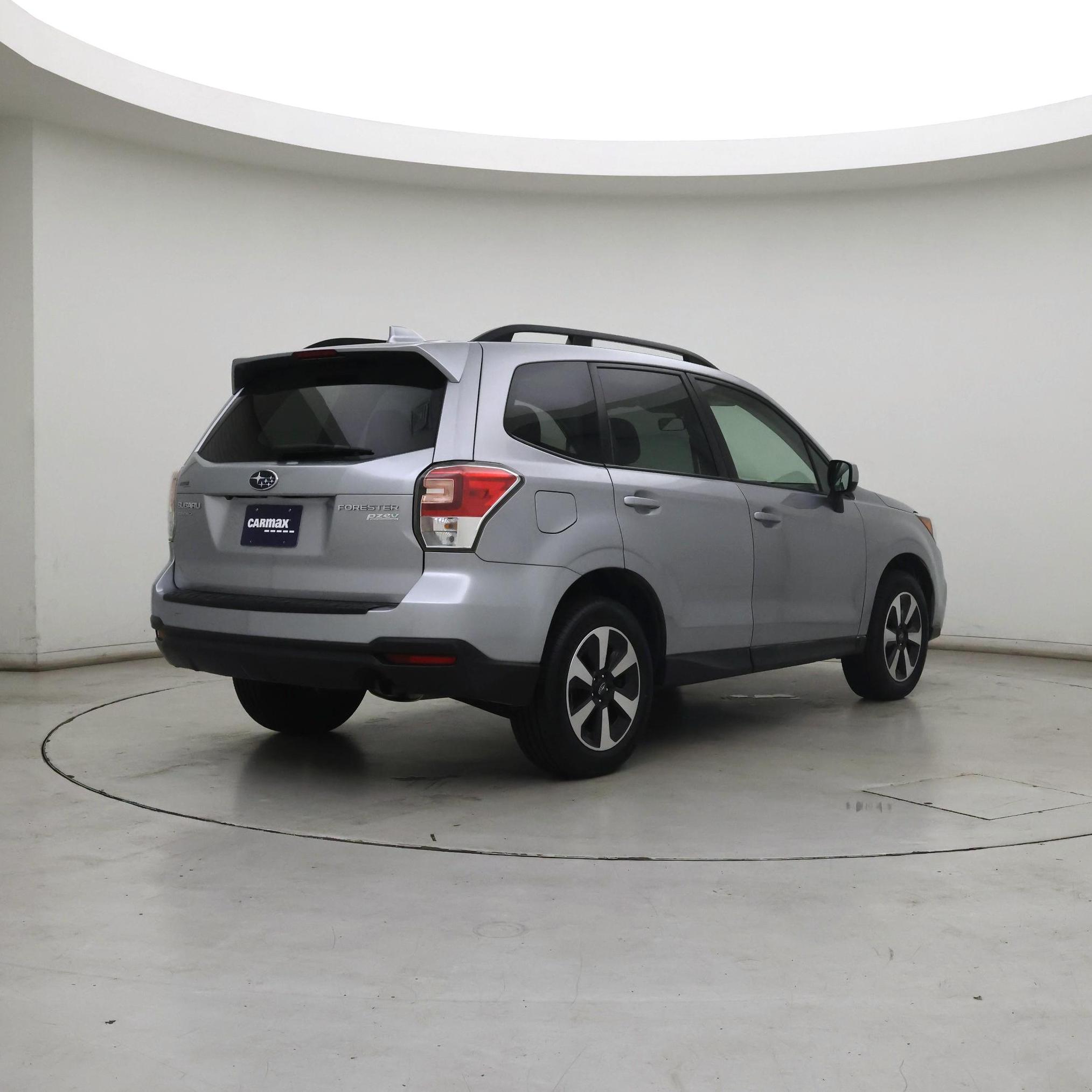 Thumbnail: 2017 Subaru Forester - 8