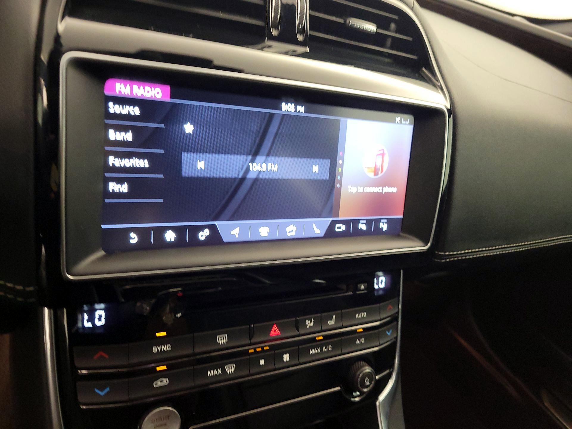 Thumbnail: 2017 Jaguar XE - 15
