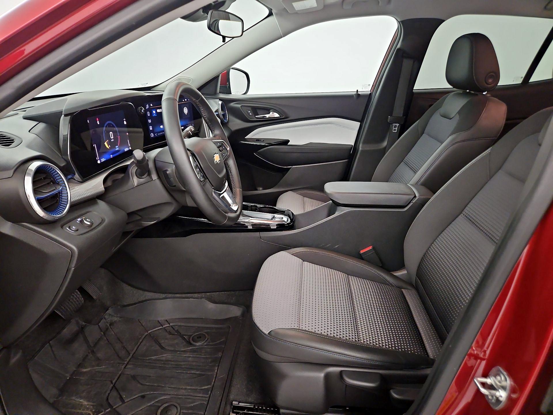 Thumbnail: 2024 Chevrolet Trax - 9