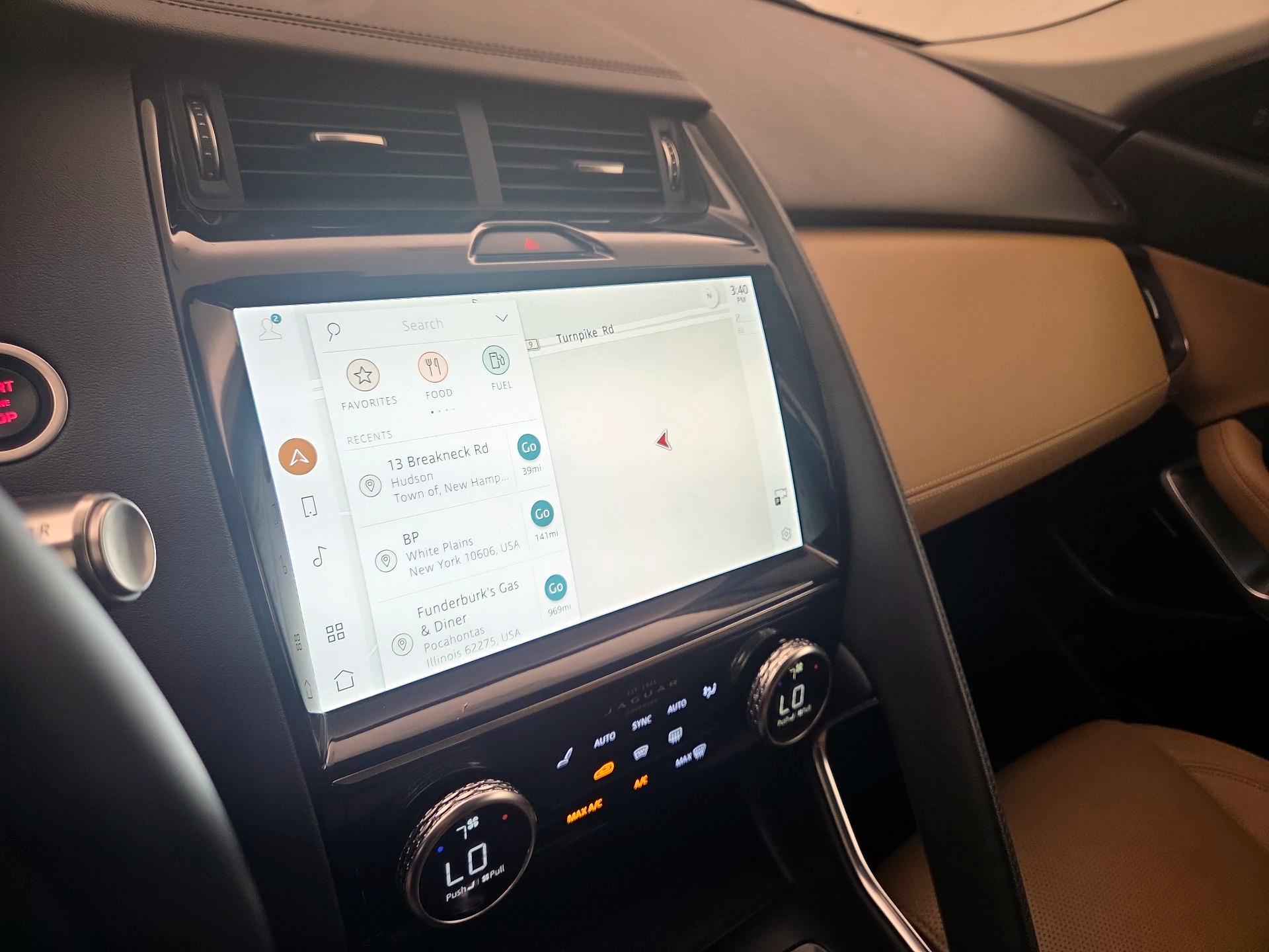 Thumbnail: 2021 Jaguar E-Pace - 14