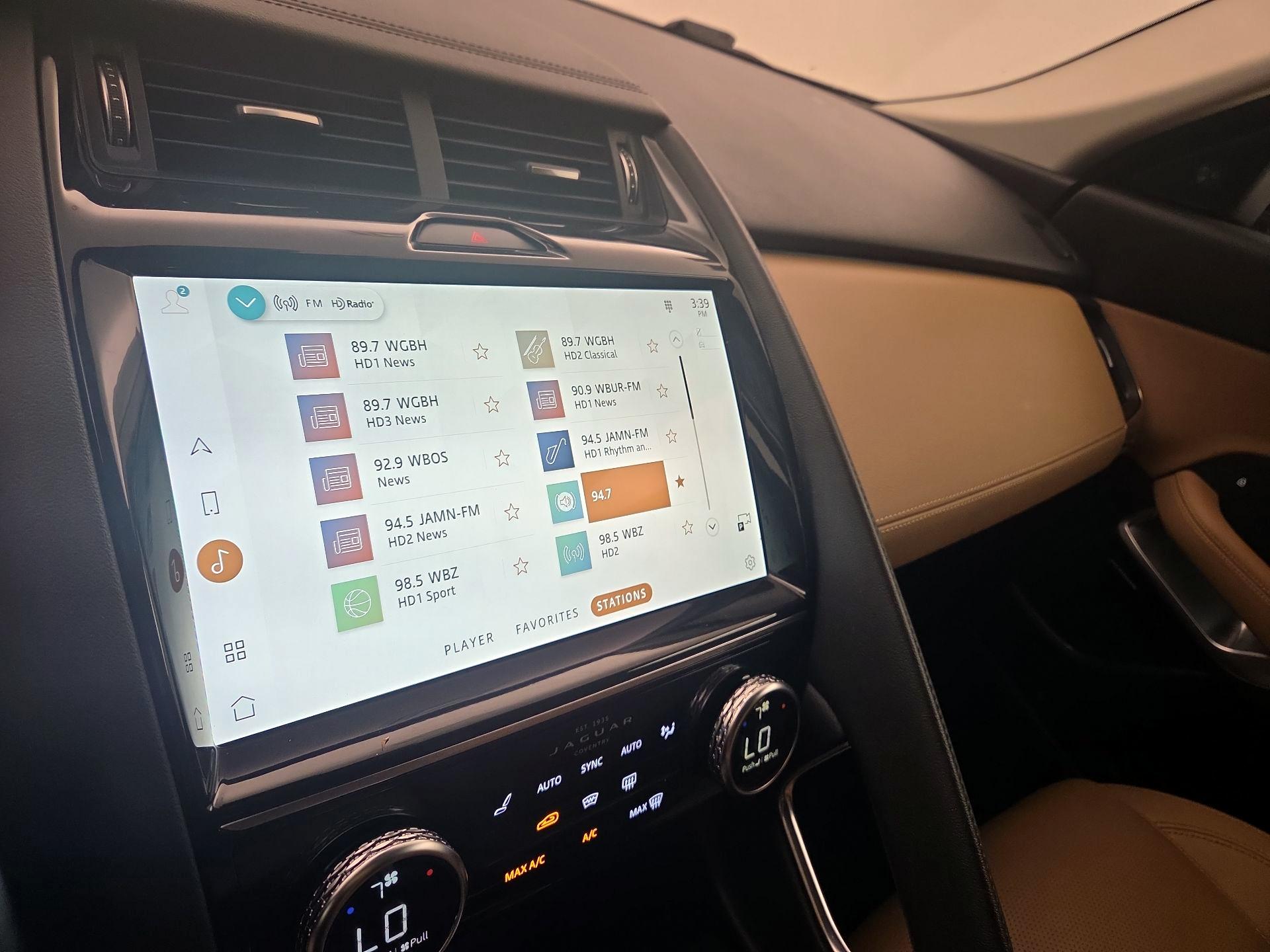 Thumbnail: 2021 Jaguar E-Pace - 16