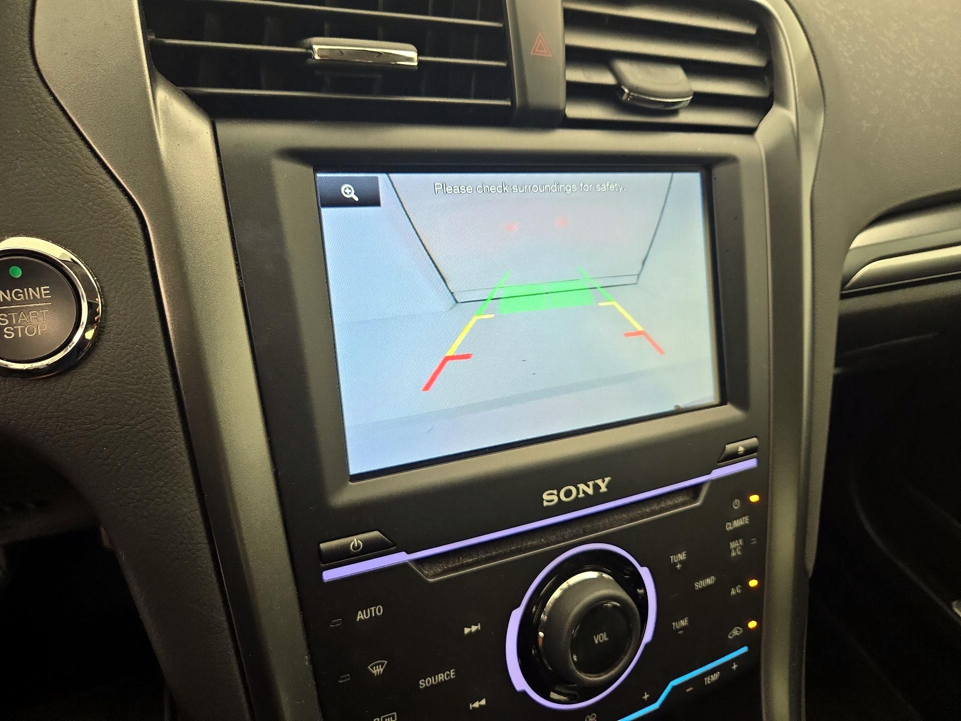 Thumbnail: 2015 Ford Fusion - 14