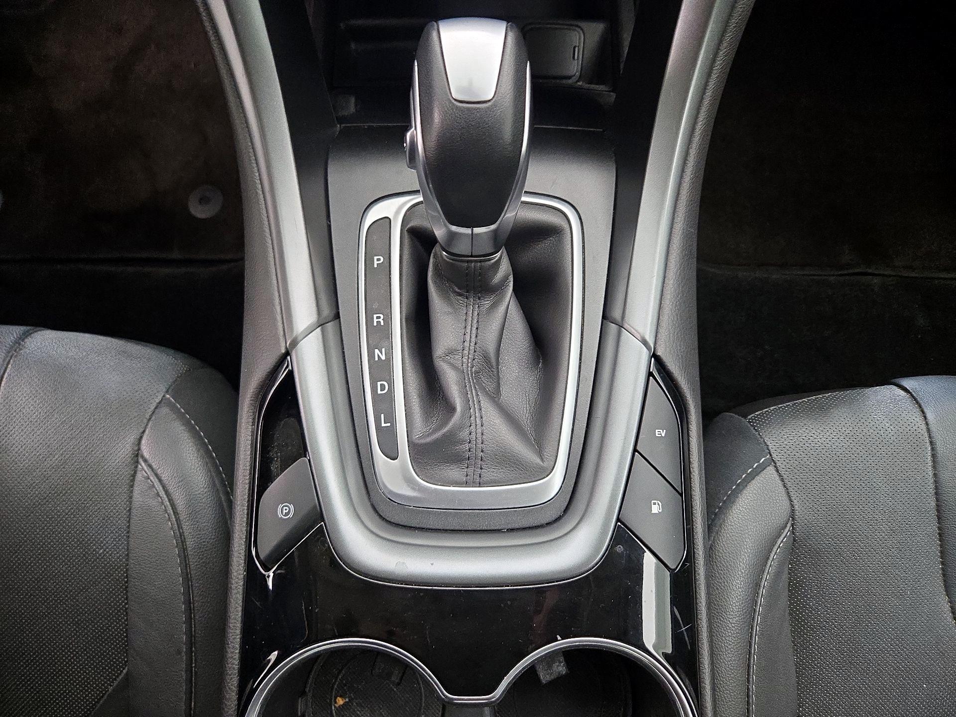 Thumbnail: 2015 Ford Fusion - 17