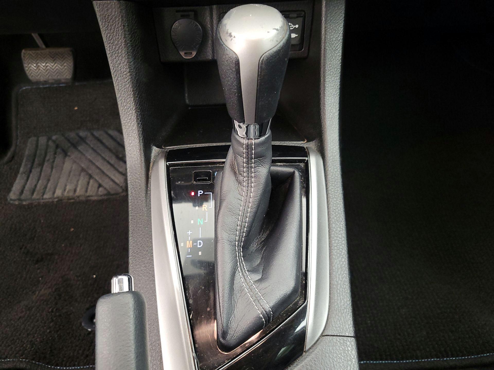 Thumbnail: 2016 Toyota Corolla - 17