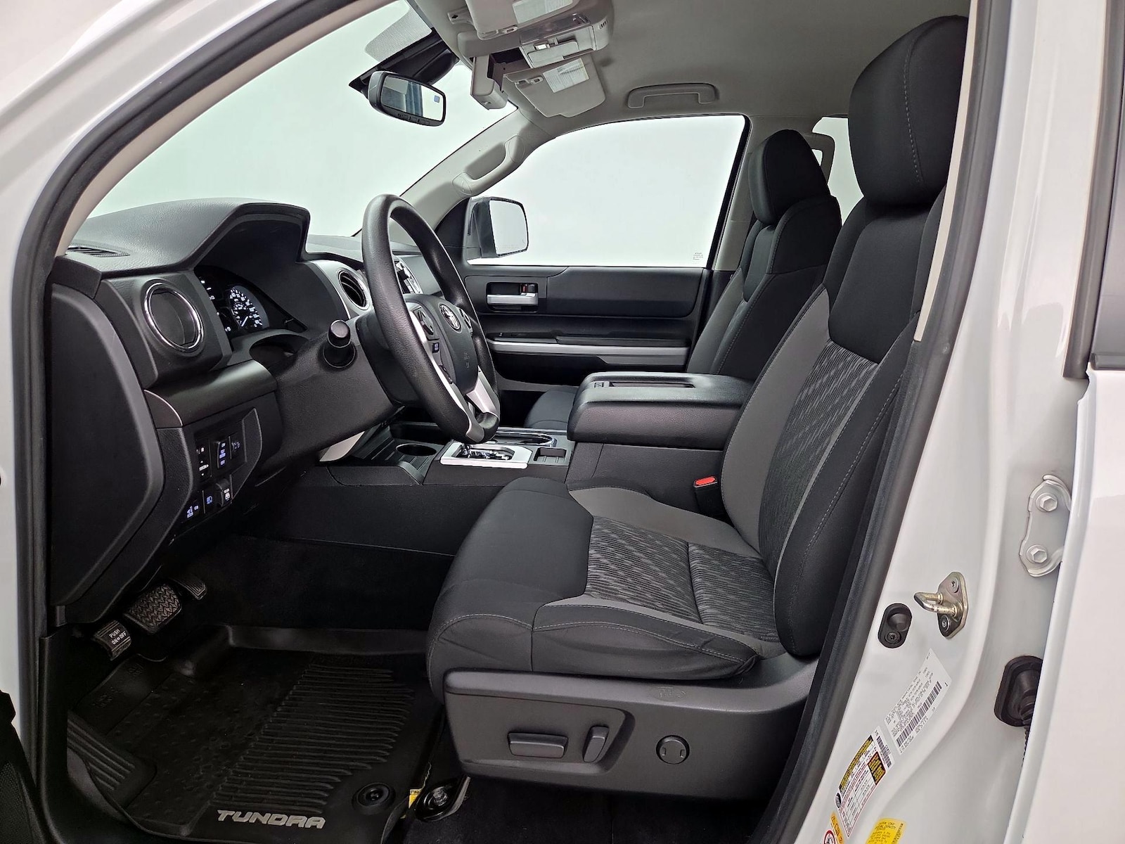 Power Seat(s) & Side Airbags