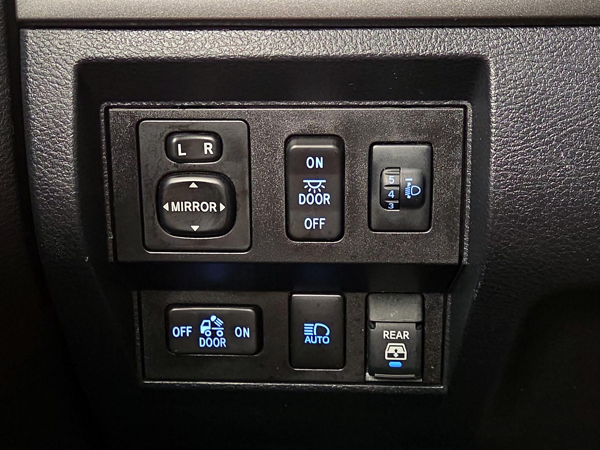 Thumbnail: 2020 Toyota Tundra - 13