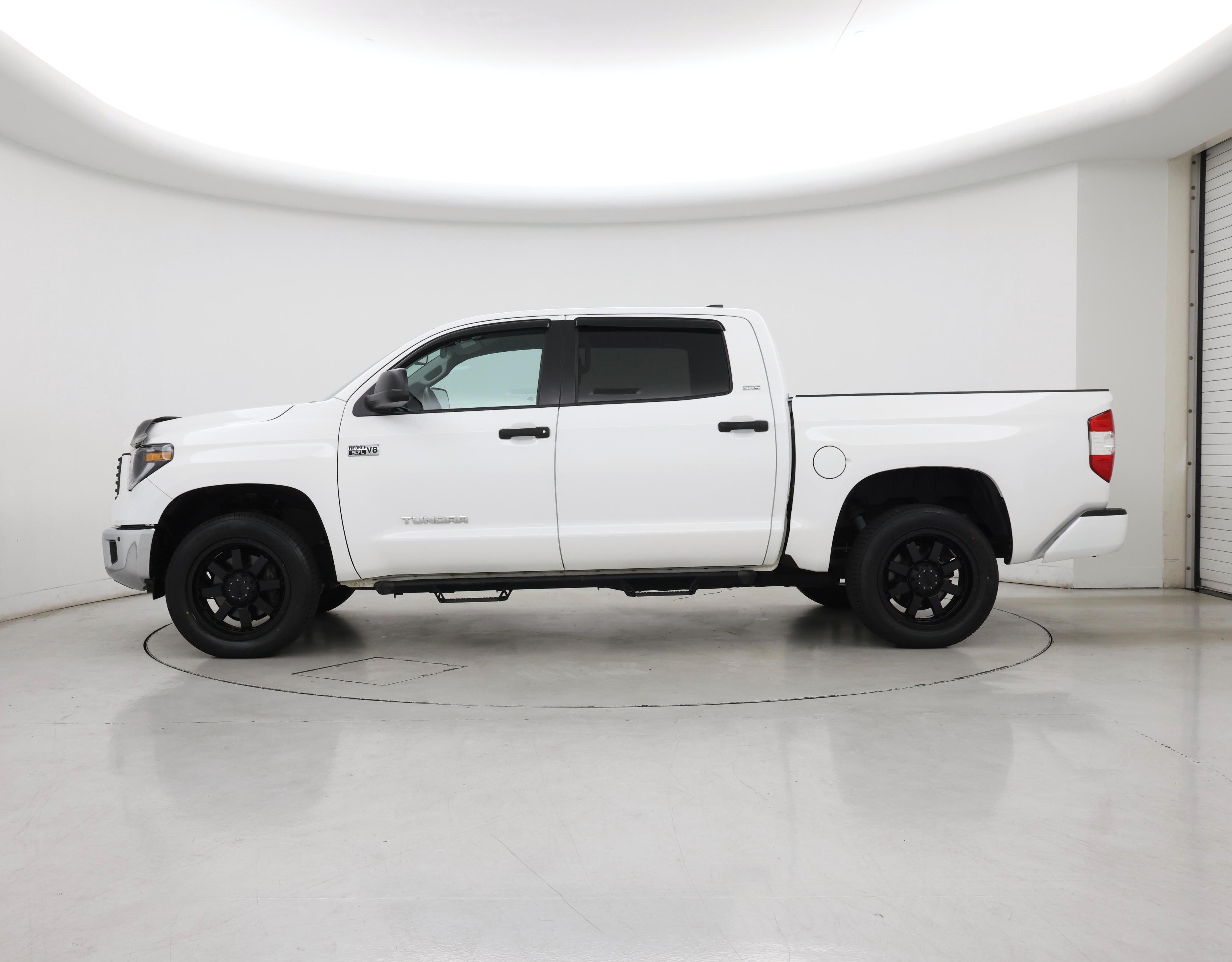 Thumbnail: 2020 Toyota Tundra - 3