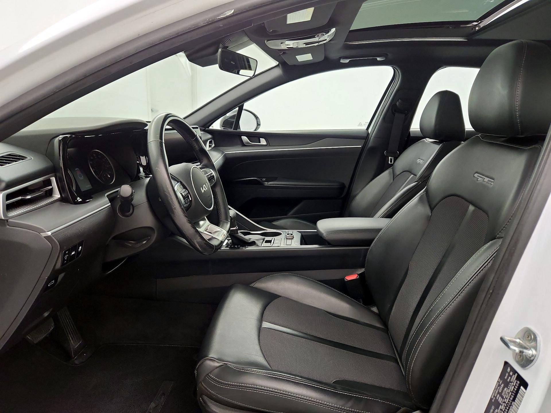 Thumbnail: 2022 Kia K5 - 11