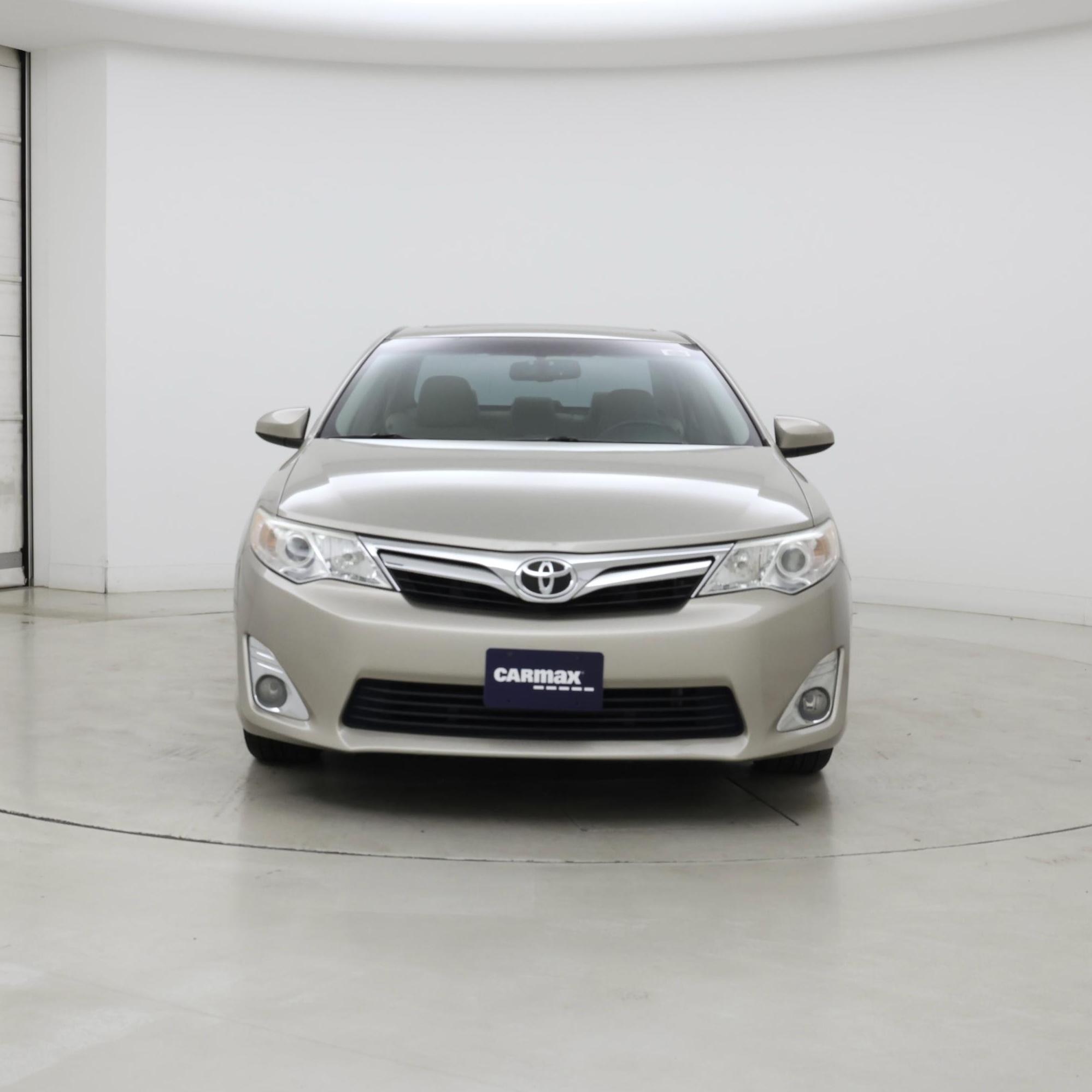 Thumbnail: 2014 Toyota Camry - 5