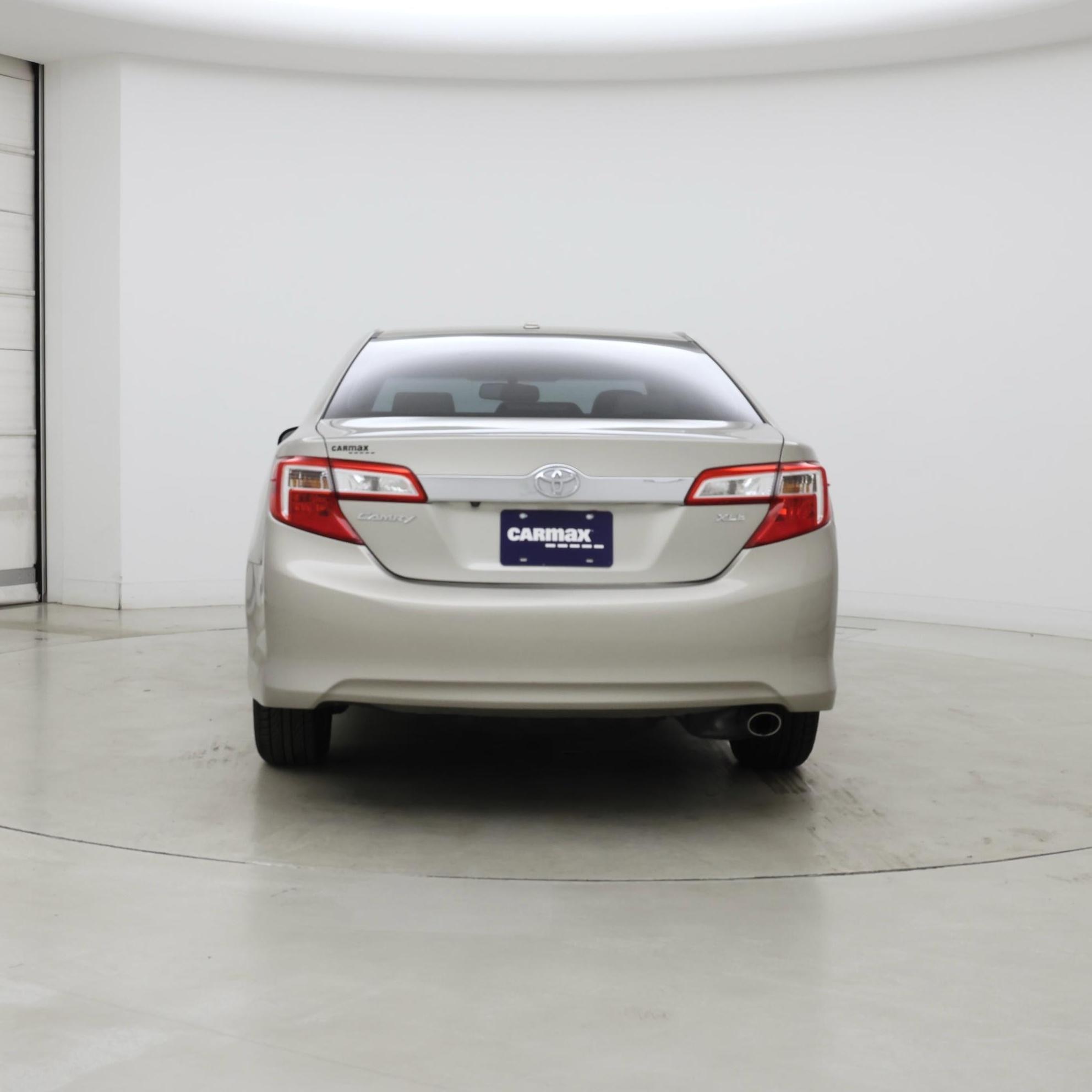 Thumbnail: 2014 Toyota Camry - 6