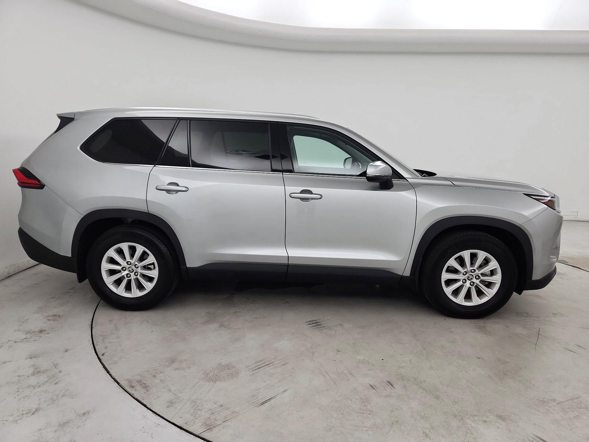 Thumbnail: 2024 Toyota Grand Highlander - 4