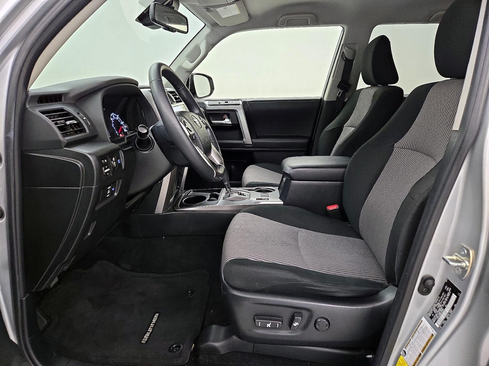 Power Seat(s) & Side Airbags