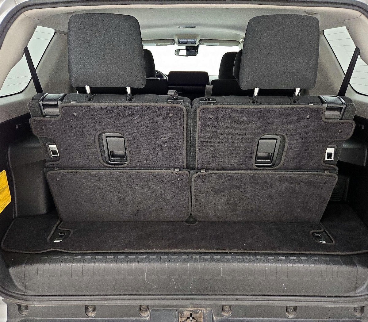Trunk/Cargo (Seats Up)