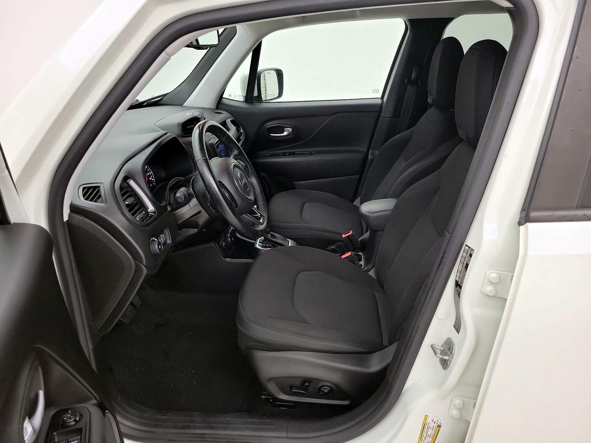 Thumbnail: 2020 Jeep Renegade - 11