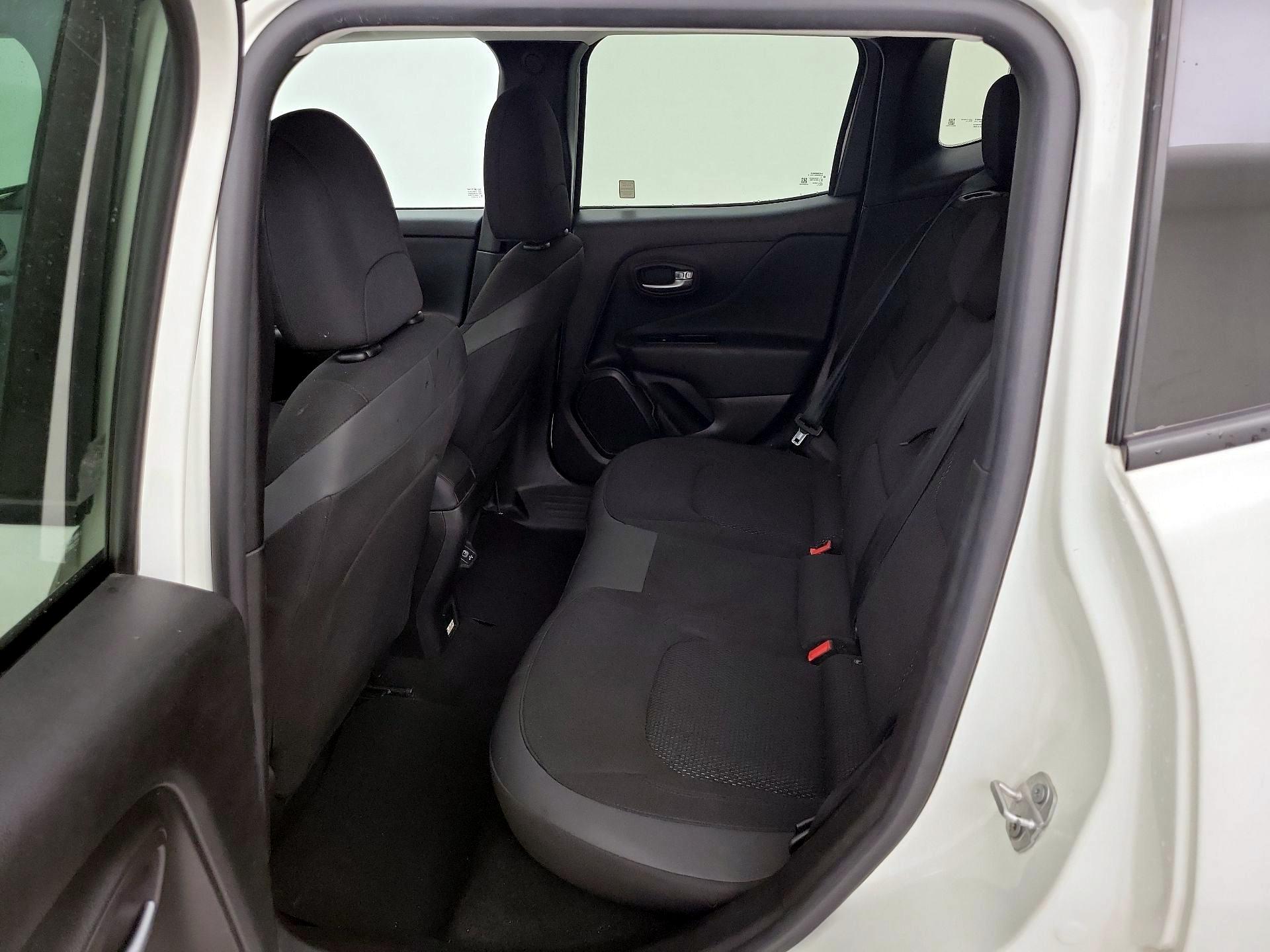Thumbnail: 2020 Jeep Renegade - 19
