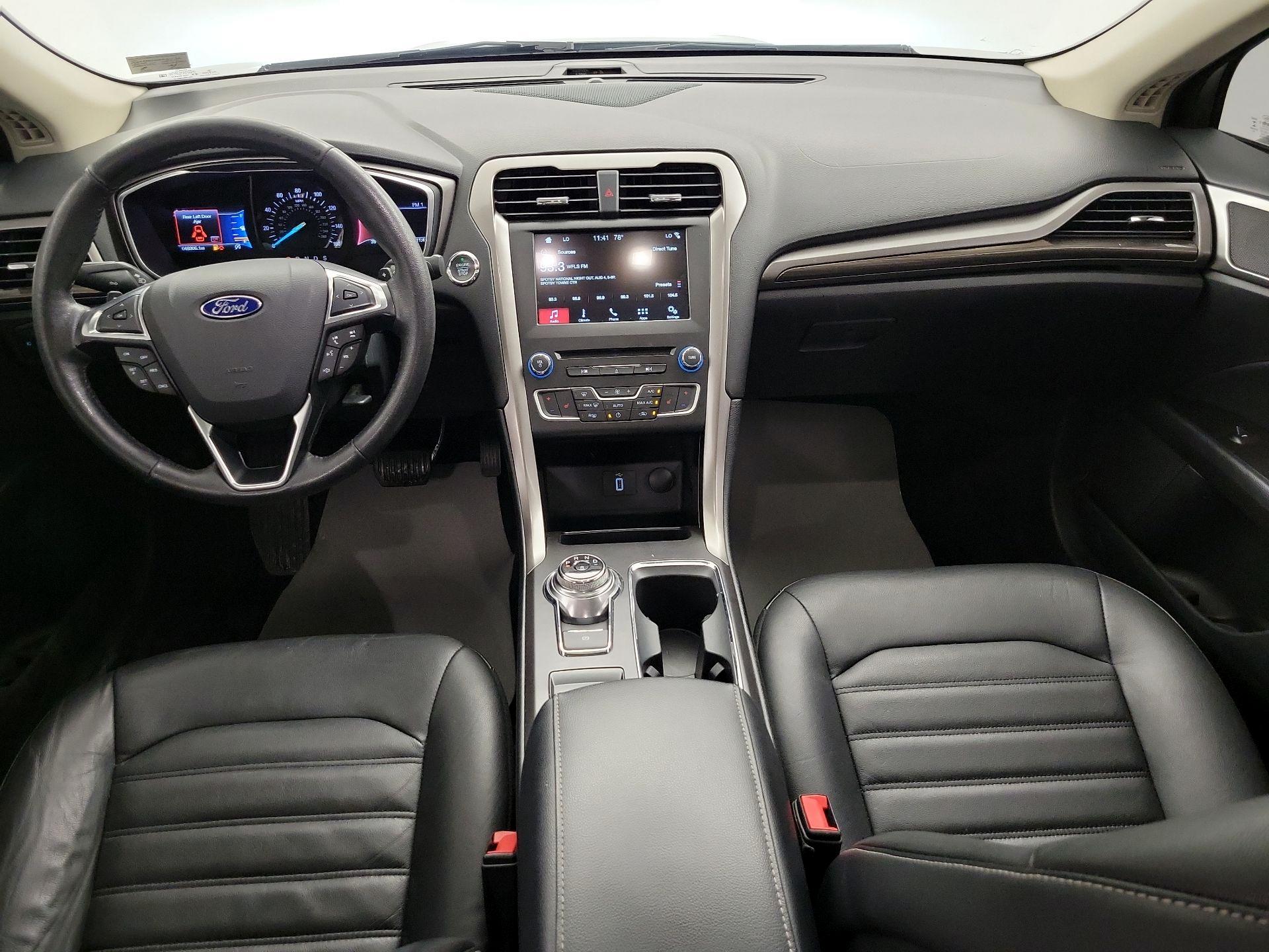 Thumbnail: 2017 Ford Fusion - 9