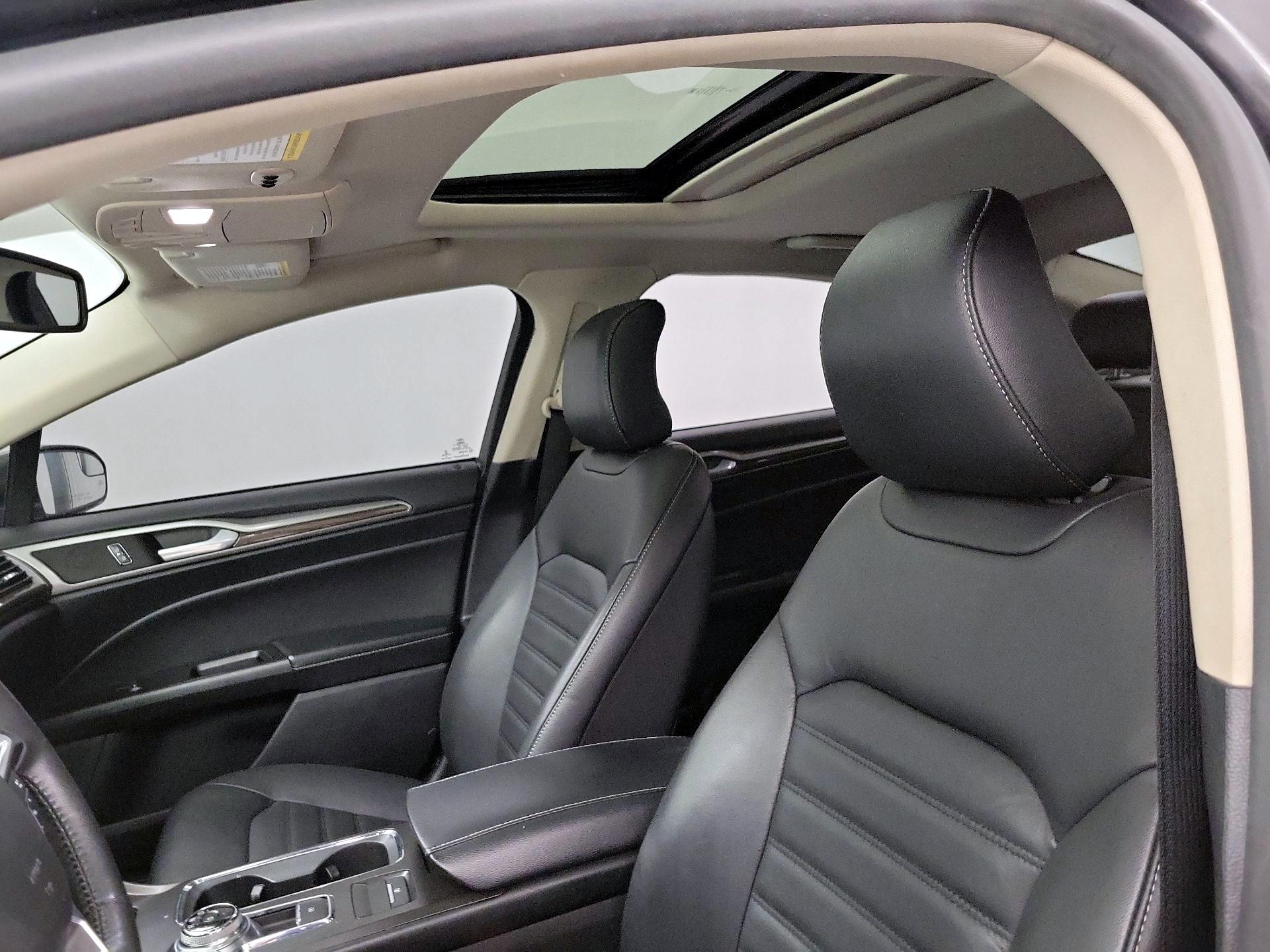 Thumbnail: 2017 Ford Fusion - 19