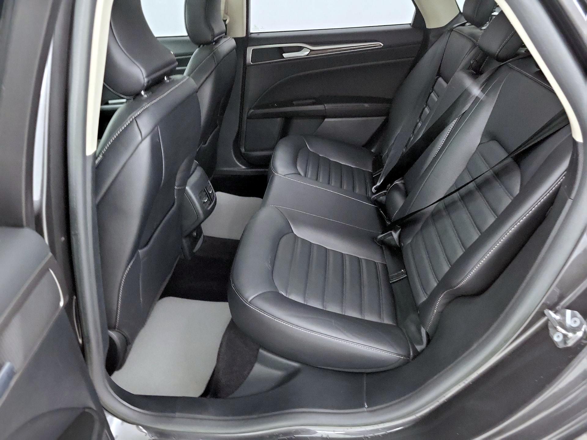 Thumbnail: 2017 Ford Fusion - 20