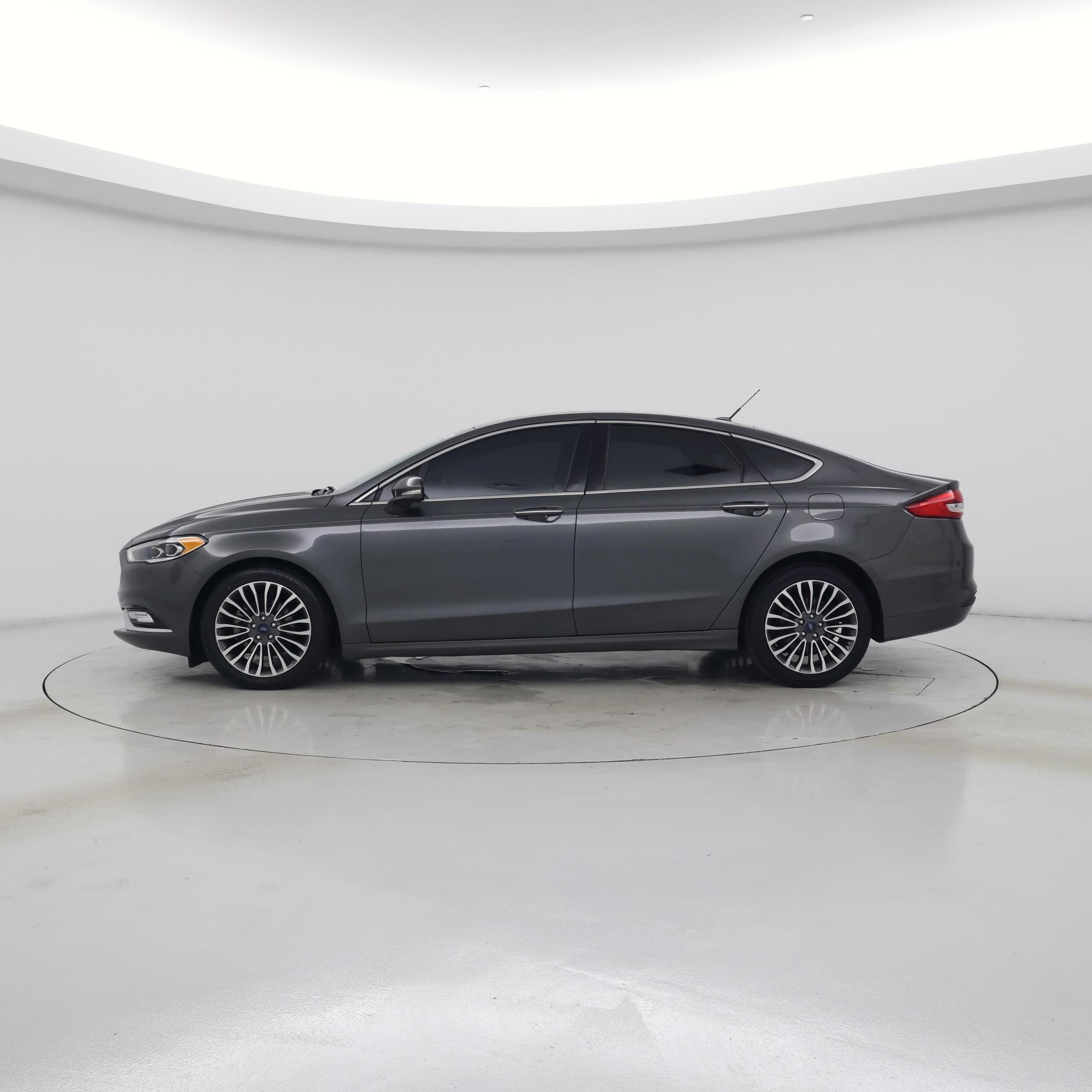 Thumbnail: 2017 Ford Fusion - 3