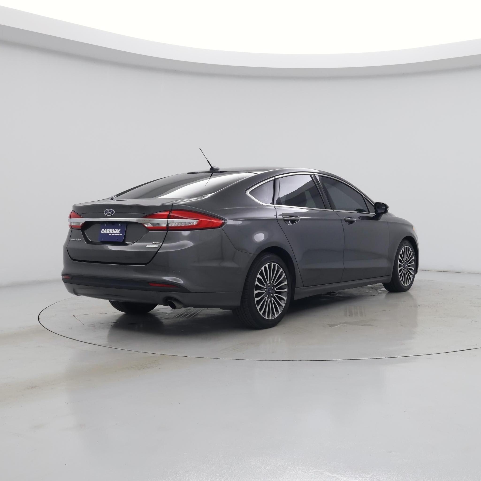 Thumbnail: 2017 Ford Fusion - 8