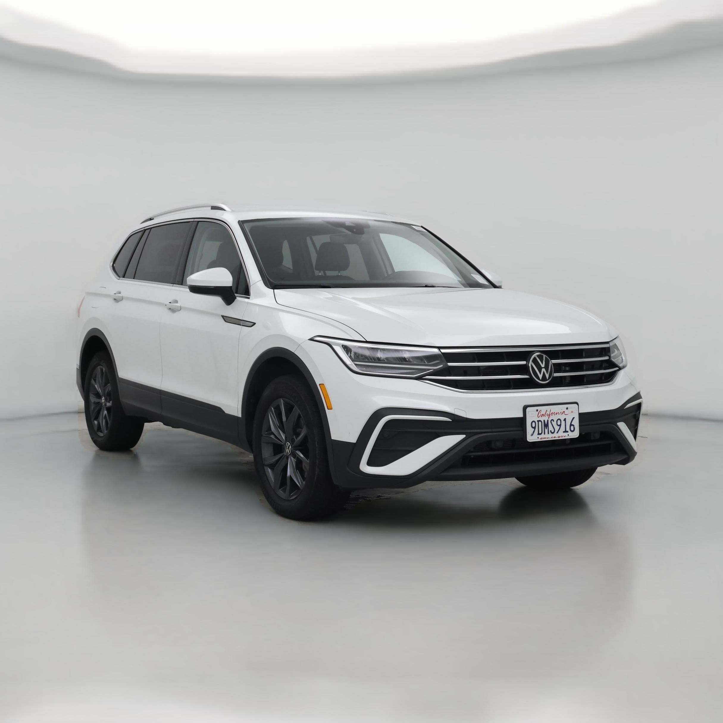 Thumbnail: 2023 Volkswagen Tiguan - 1