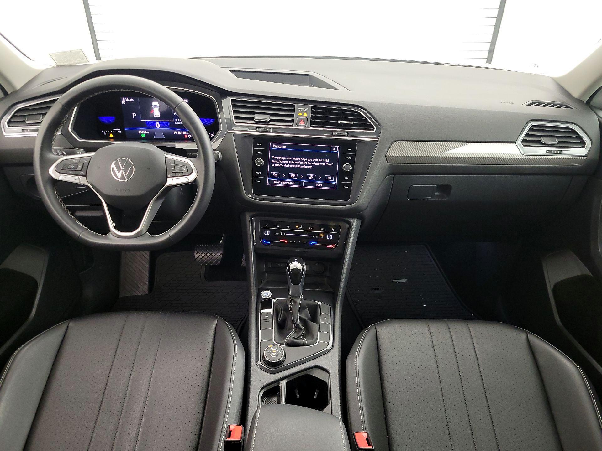 Thumbnail: 2023 Volkswagen Tiguan - 9