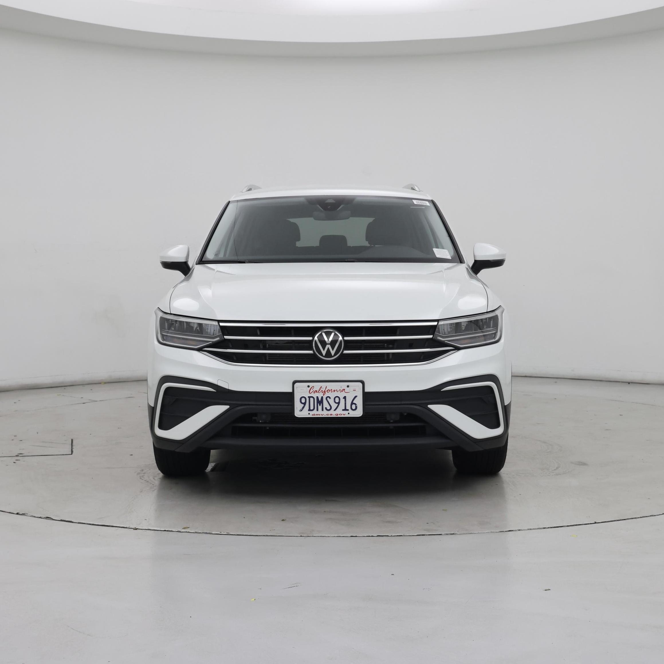 Thumbnail: 2023 Volkswagen Tiguan - 5