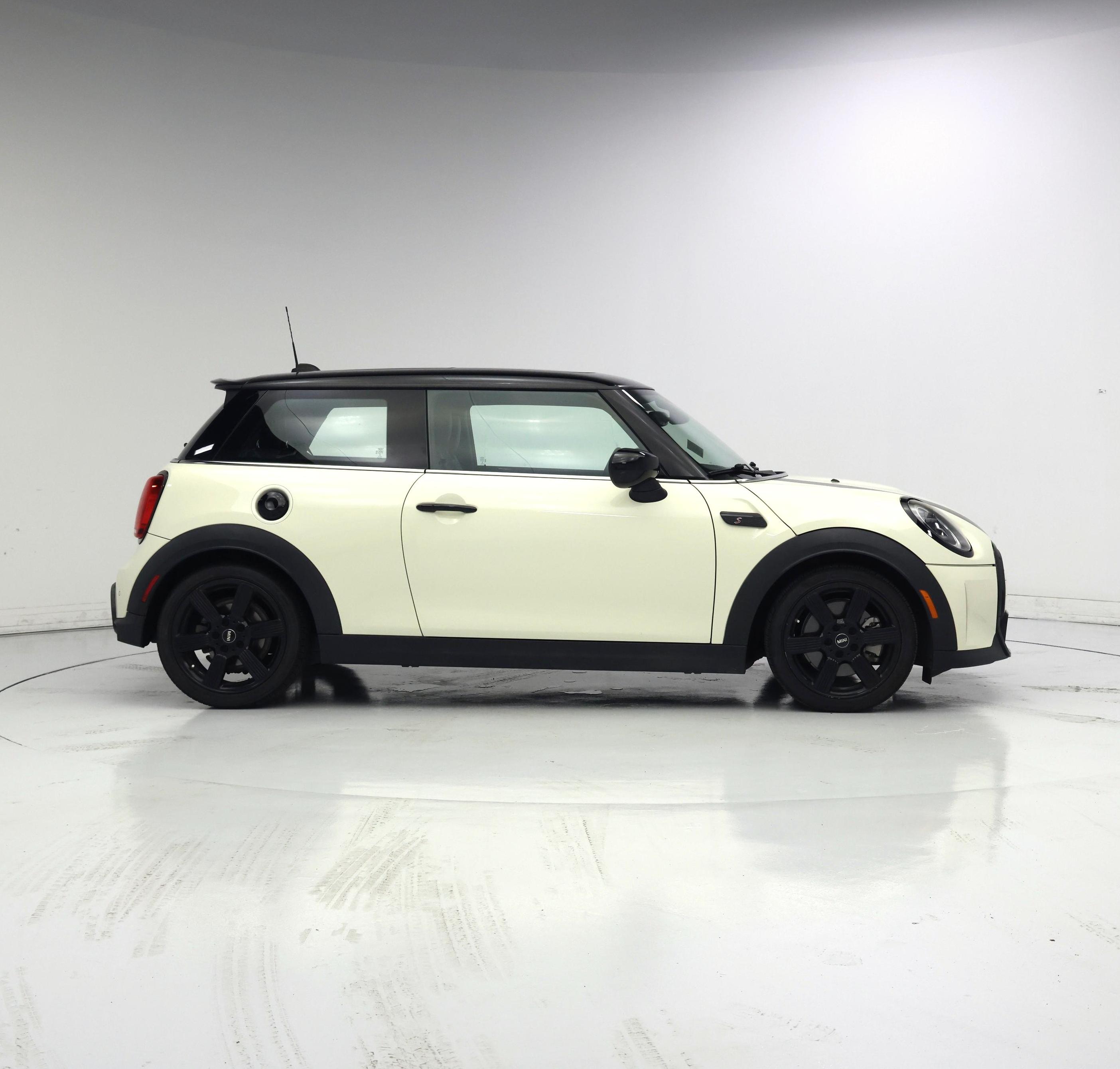 Thumbnail: 2022 MINI Cooper Hardtop - 7