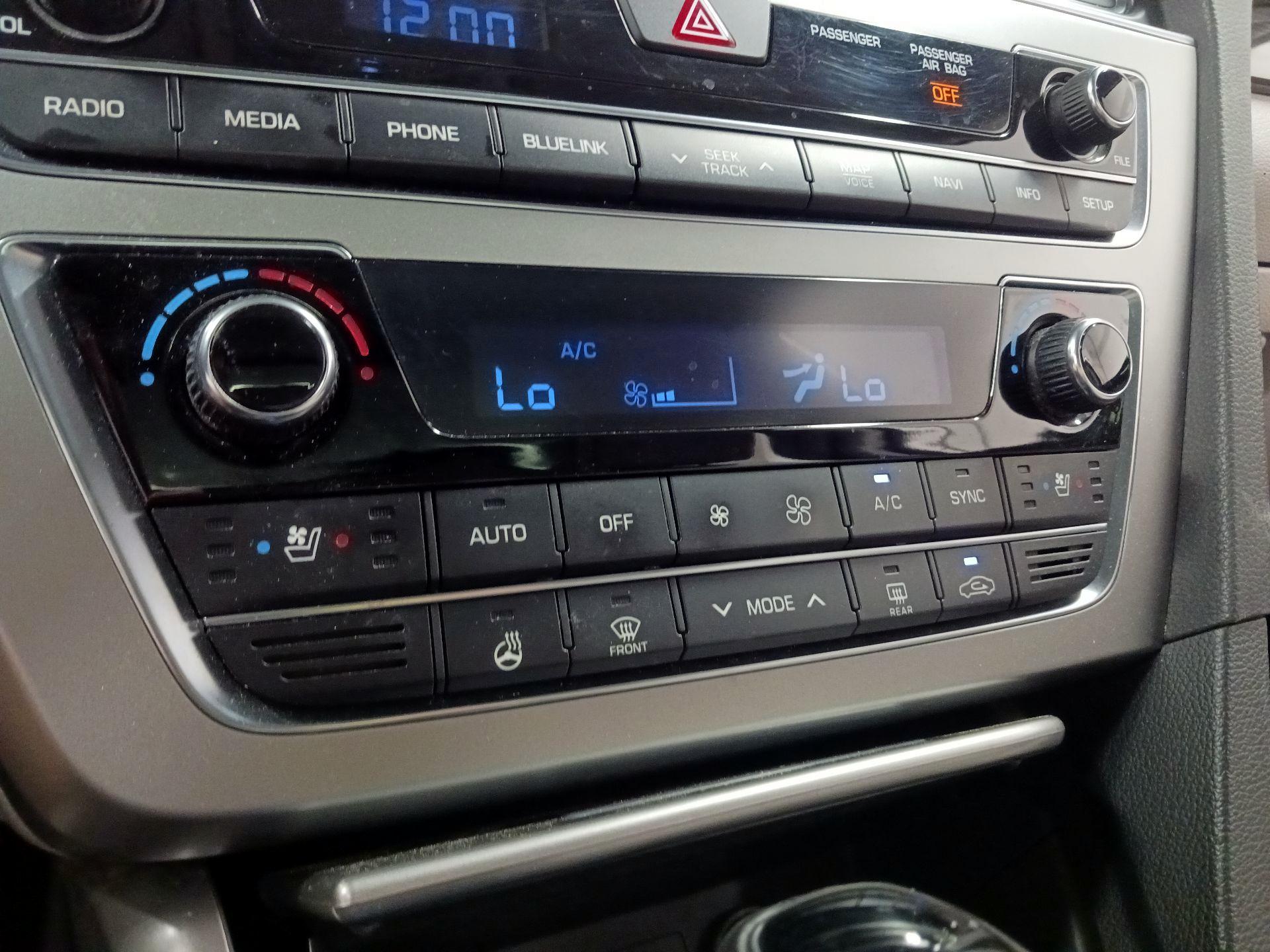 Thumbnail: 2015 Hyundai Sonata - 14