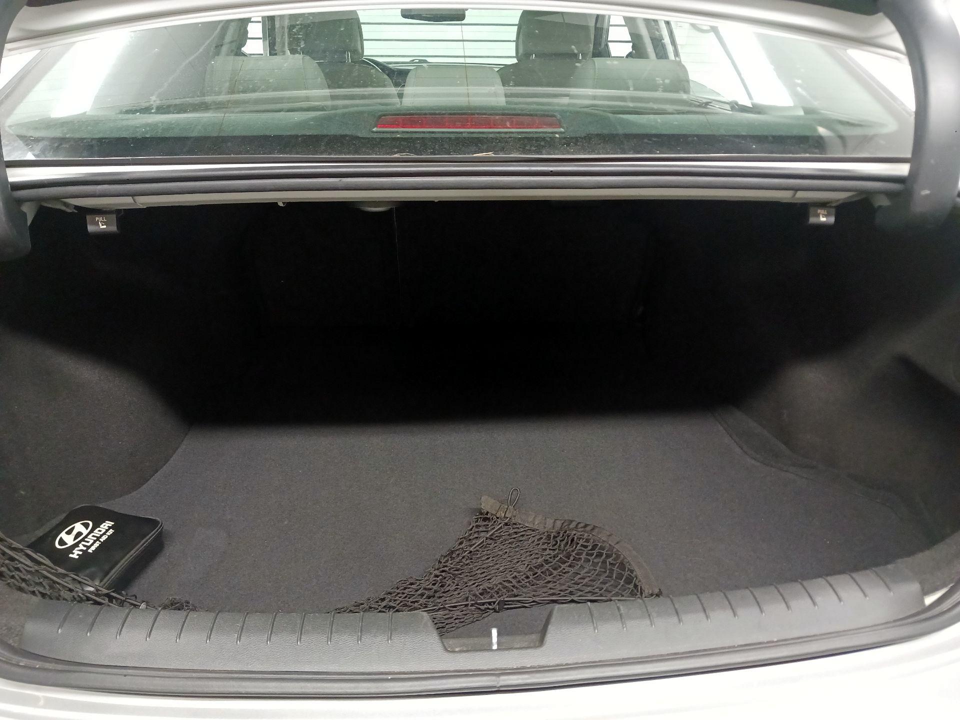 Thumbnail: 2015 Hyundai Sonata - 18