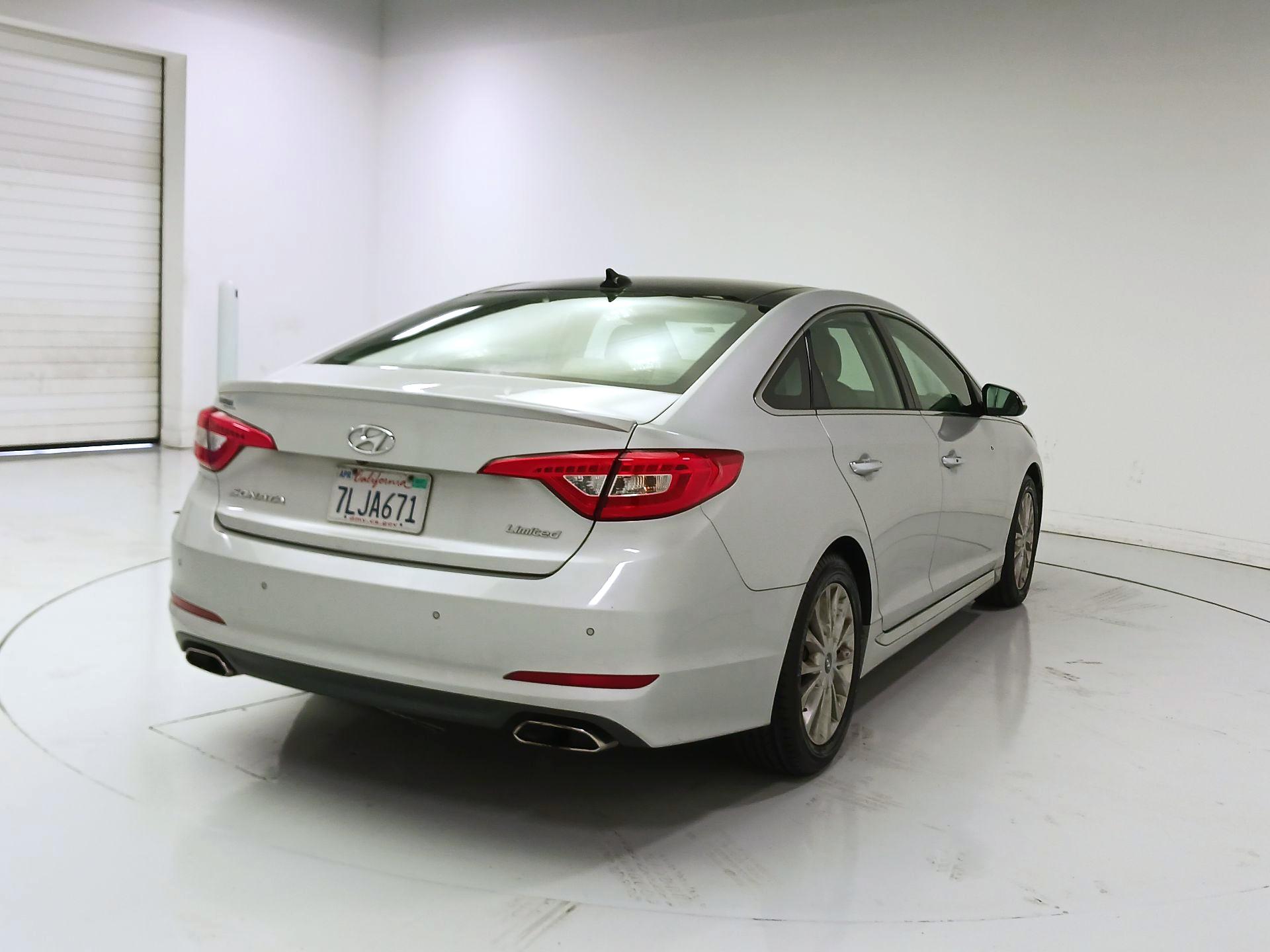 Thumbnail: 2015 Hyundai Sonata - 5