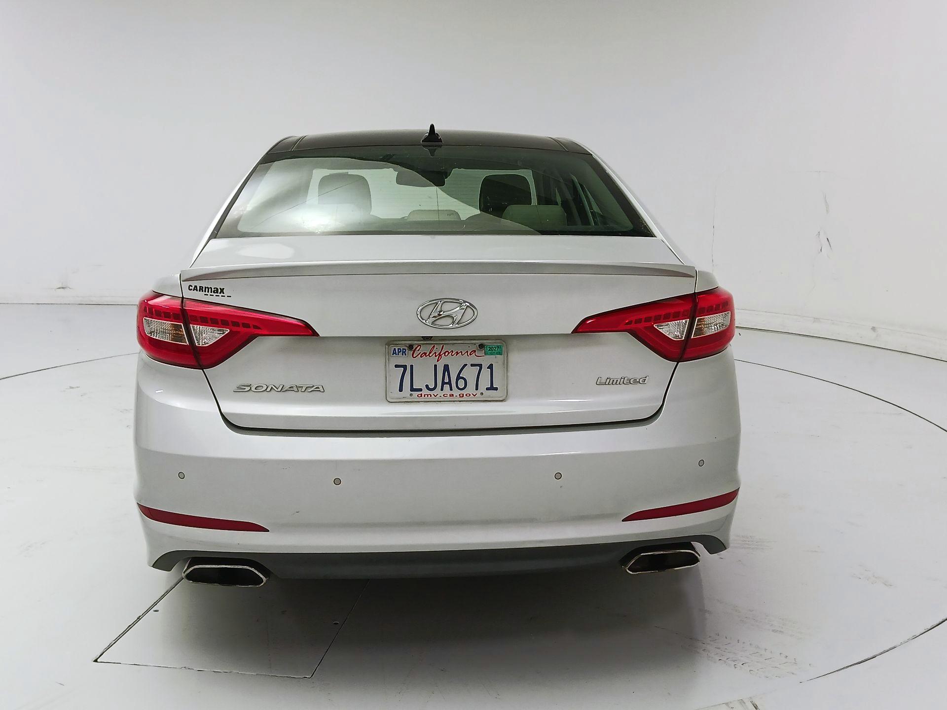 Thumbnail: 2015 Hyundai Sonata - 6