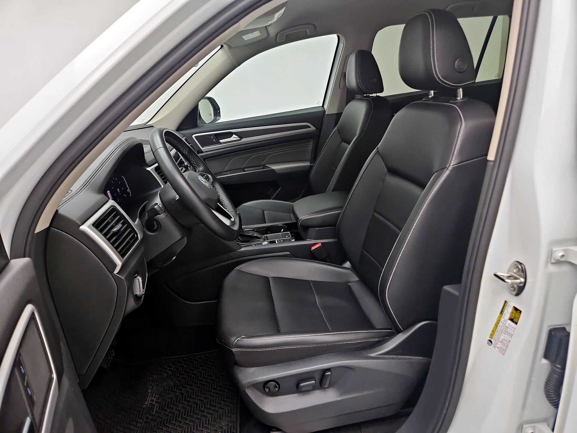 Thumbnail: 2023 Volkswagen Atlas - 11