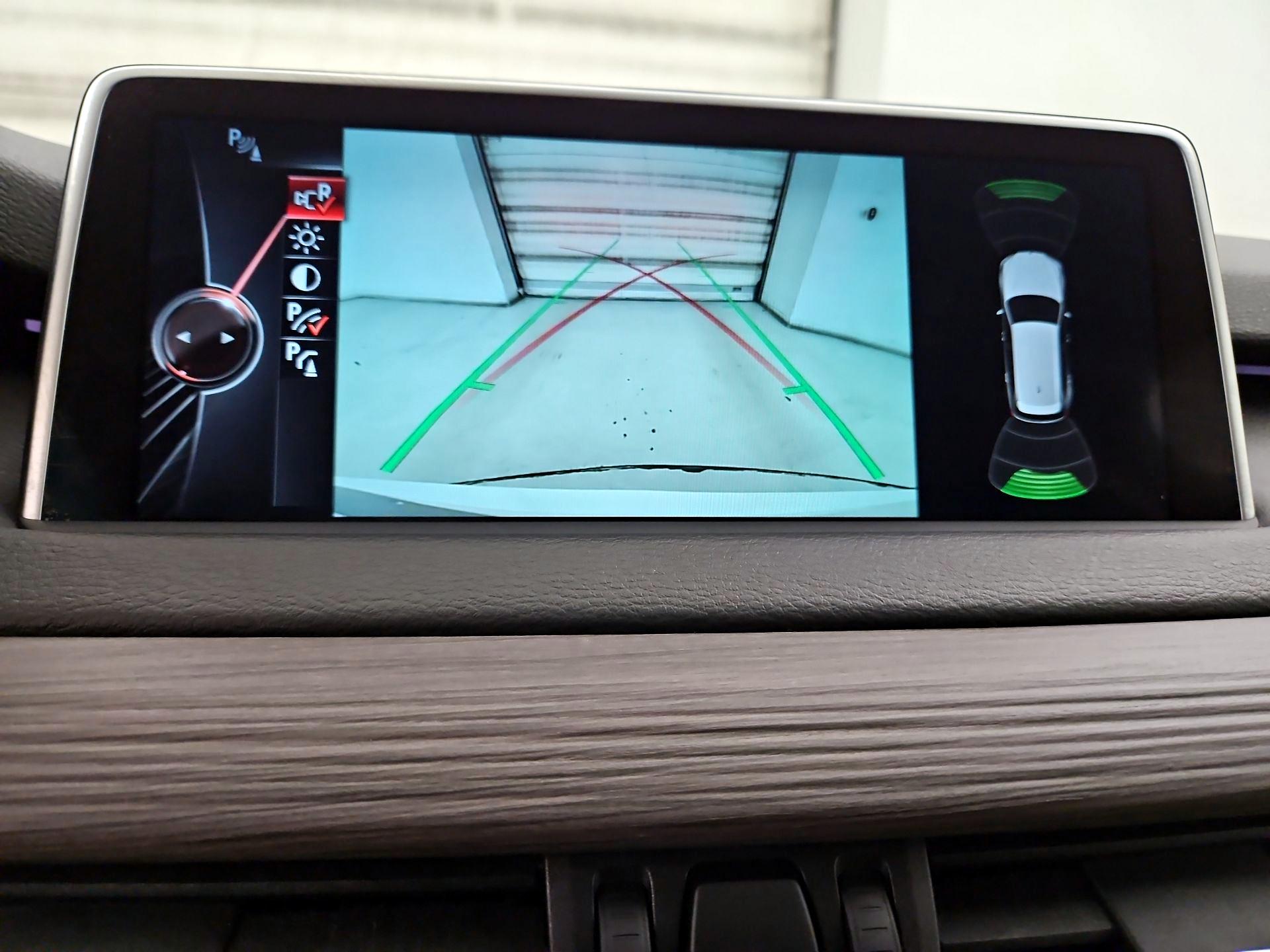 Thumbnail: 2015 BMW X5 - 15