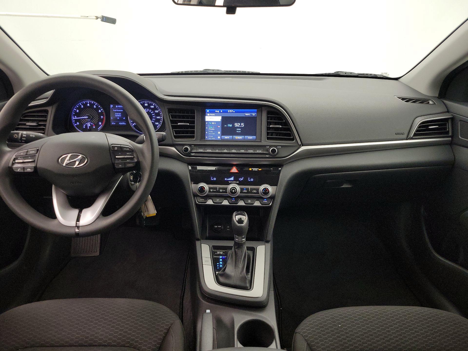 Thumbnail: 2020 Hyundai Elantra - 9