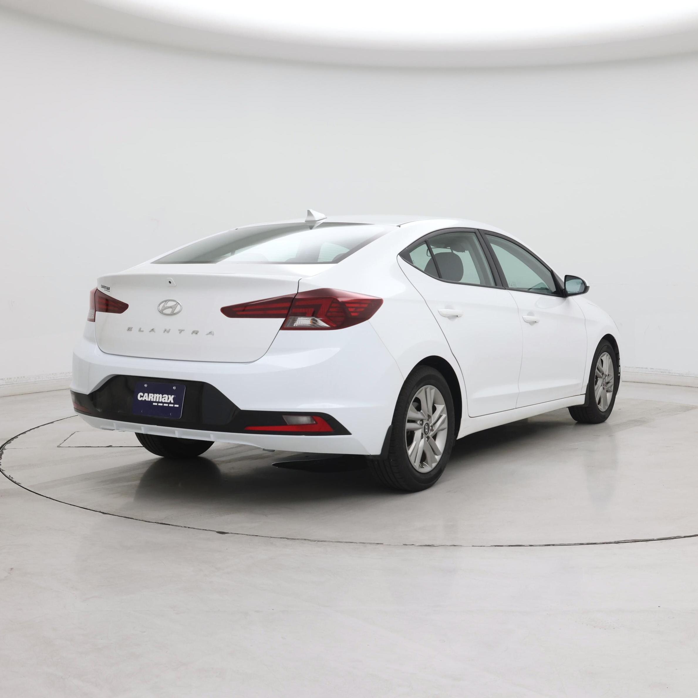 Thumbnail: 2020 Hyundai Elantra - 8