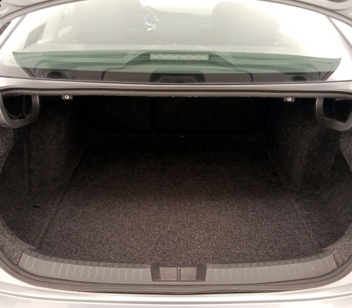 Trunk/Cargo (Seats Up)