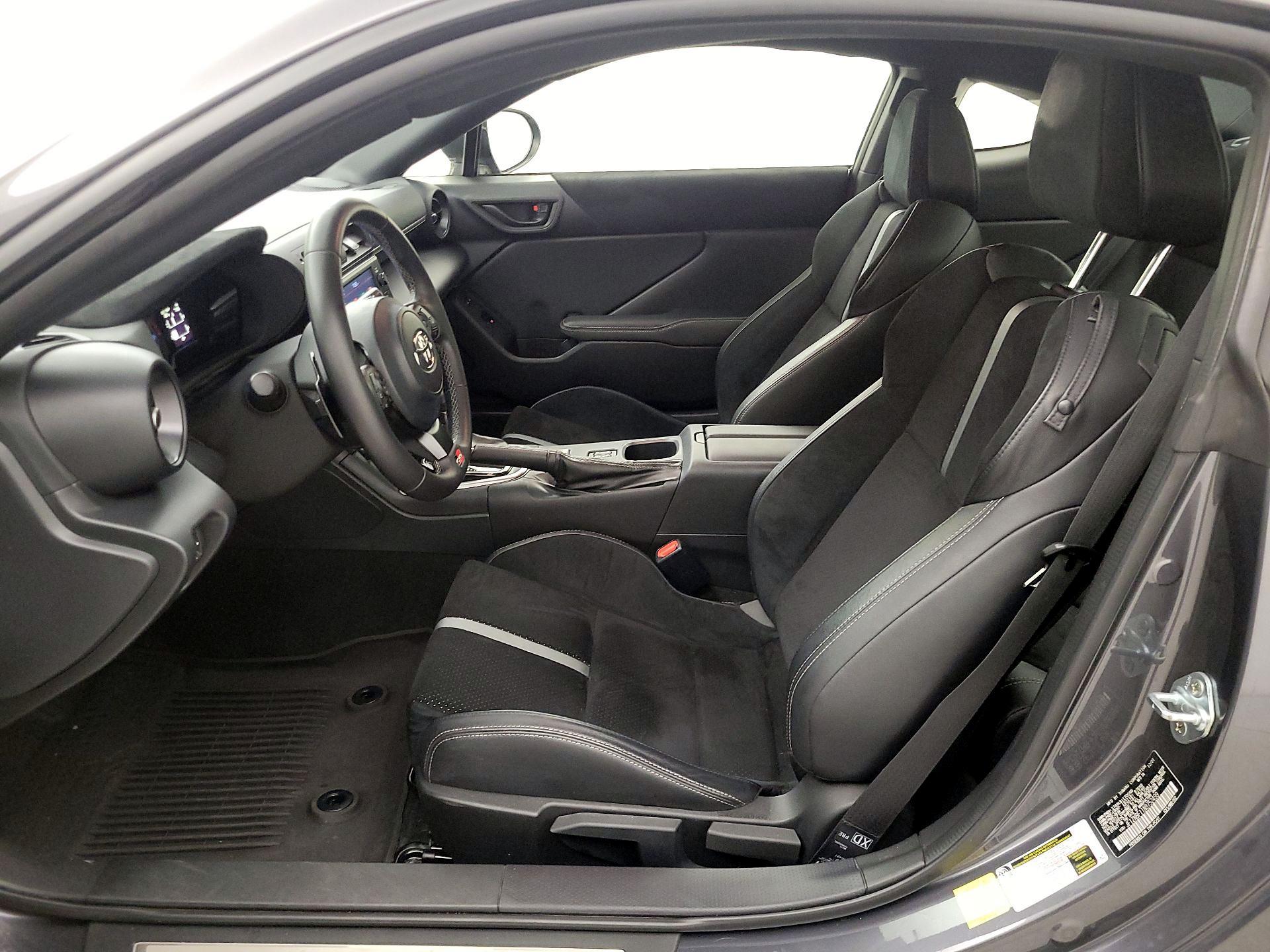 Thumbnail: 2022 Toyota GR86 - 11