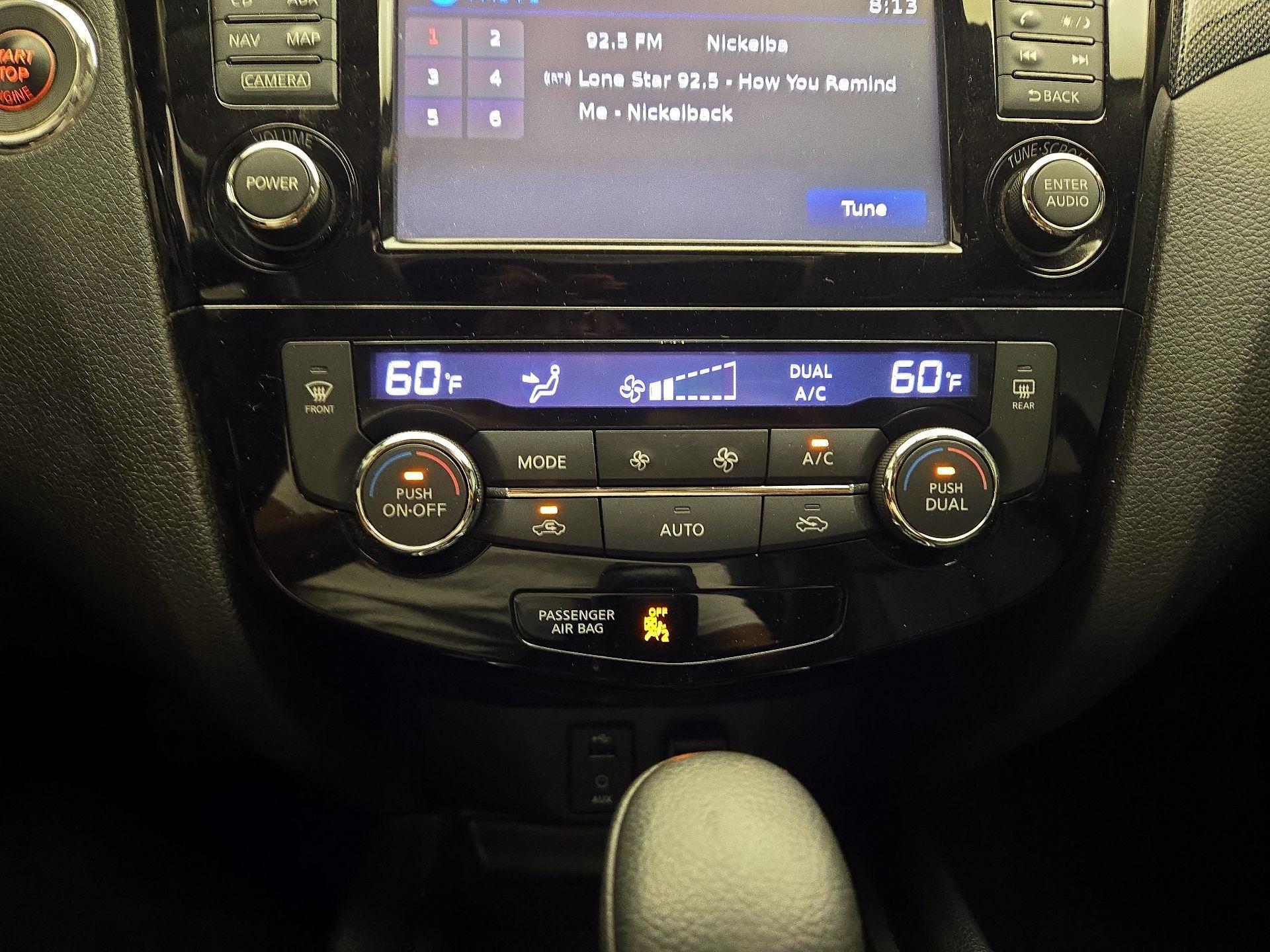 Thumbnail: 2015 Nissan Rogue - 15
