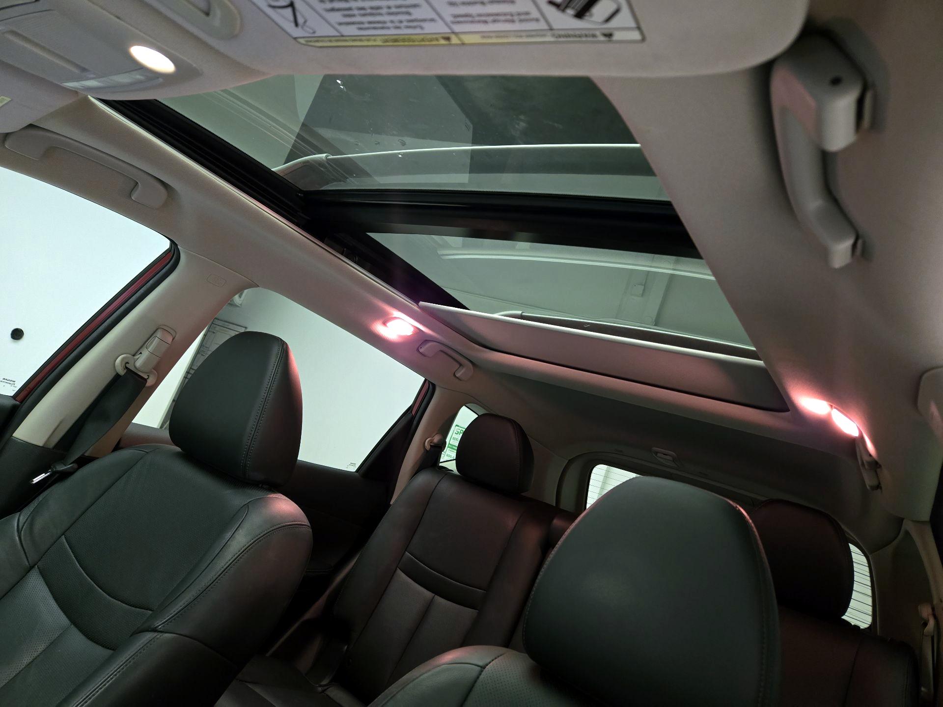Thumbnail: 2015 Nissan Rogue - 18
