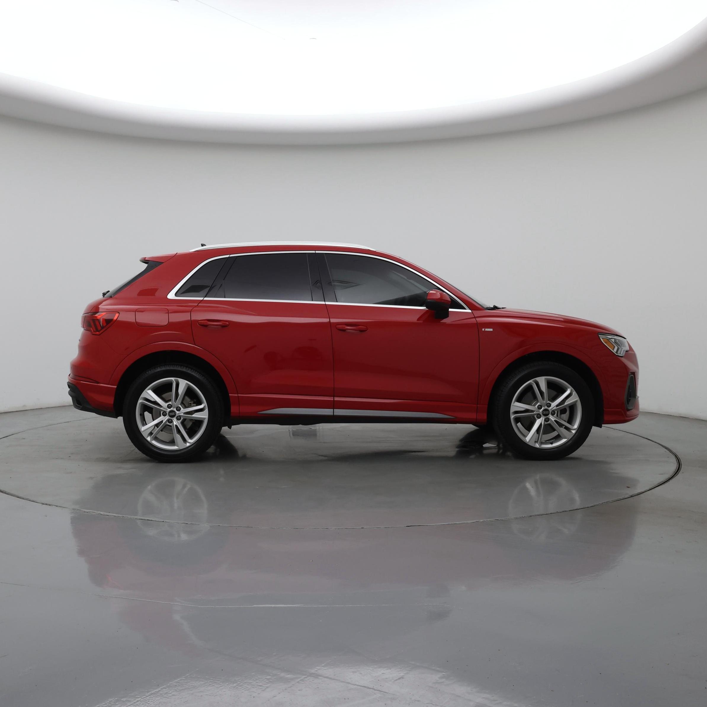 Thumbnail: 2024 Audi Q3 - 7