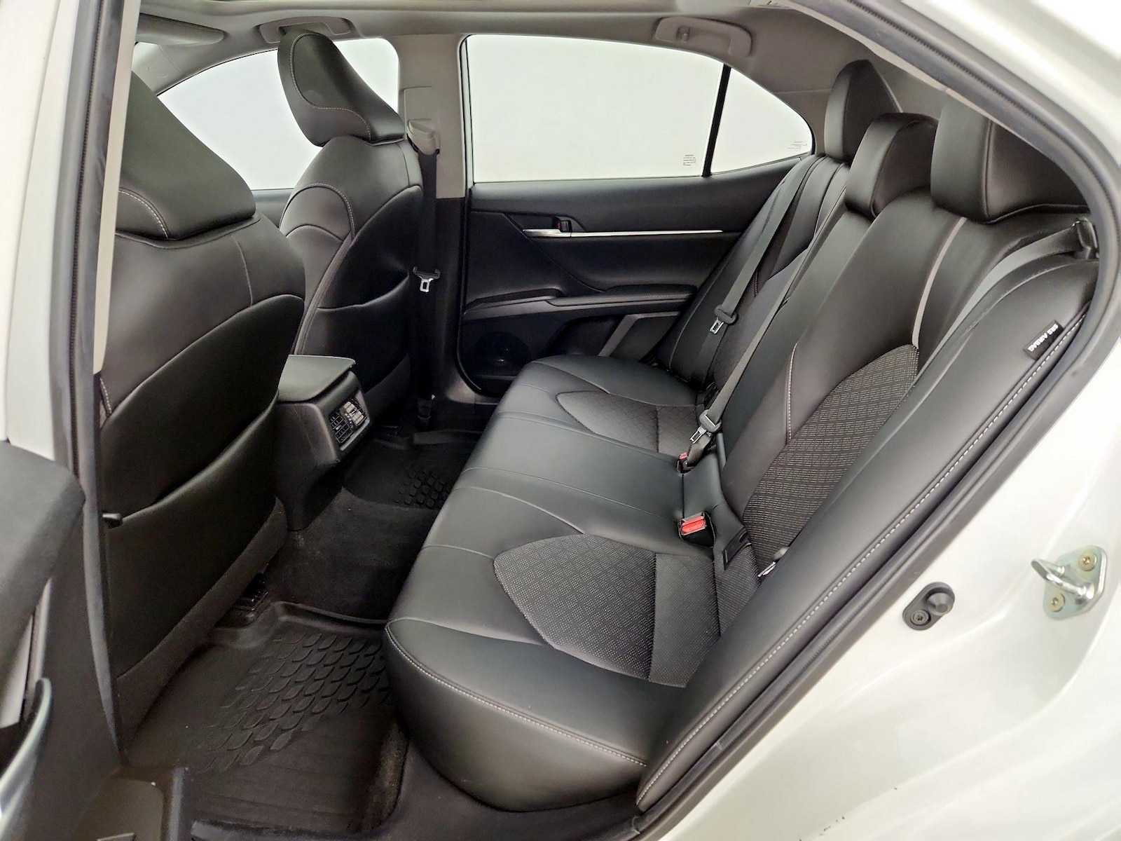2021 Toyota Camry XSE - Photo 21